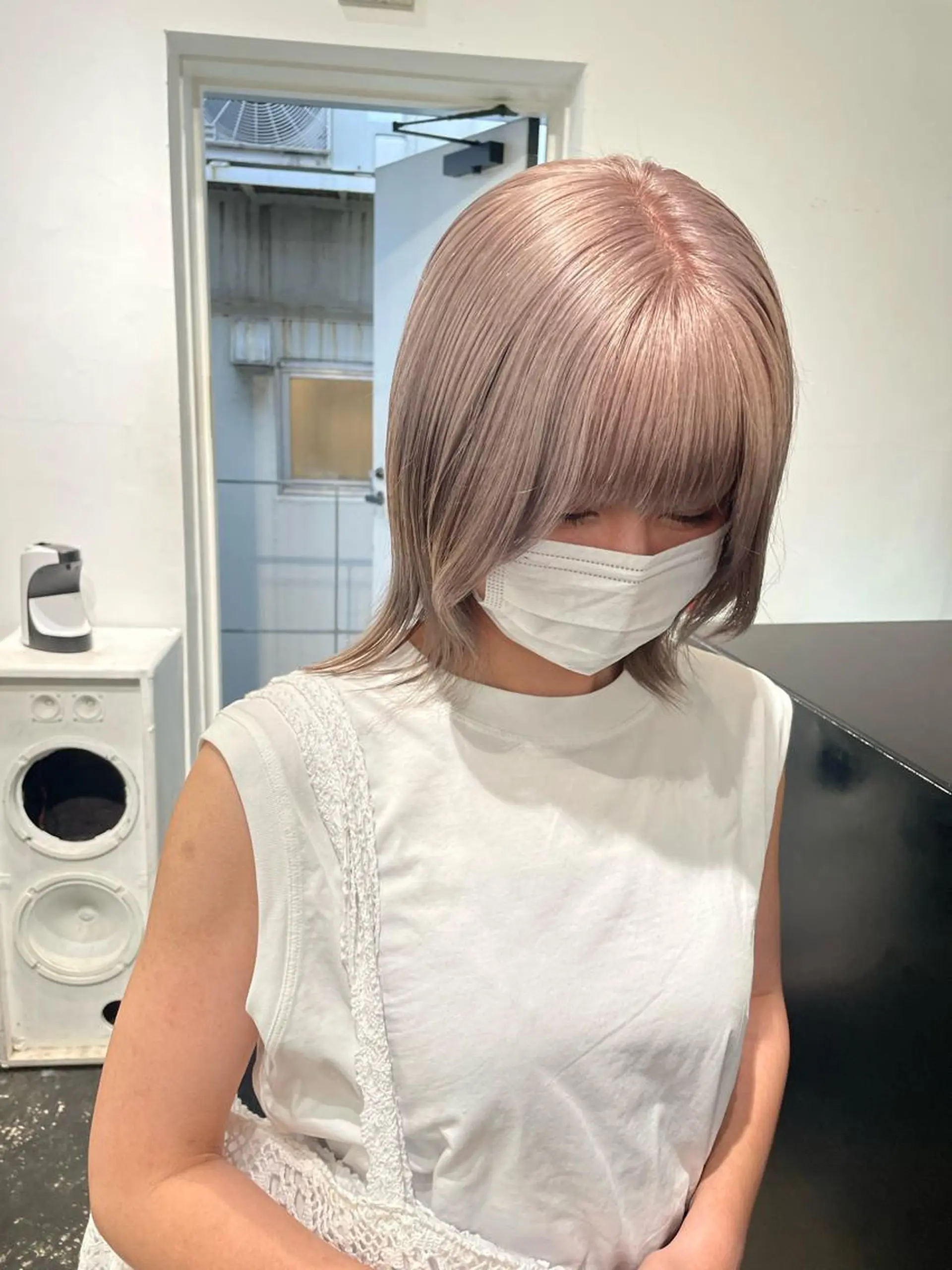 ミディアム カラー パーマ ヘアアレンジ メンズ キッズ ネイル マツエク・マツパ アイブロウ メンズブリーチ ブリーチ ラベンダーカラー 艶ハイトーン/ヘア アレンジAYAKAのヘアスタイル