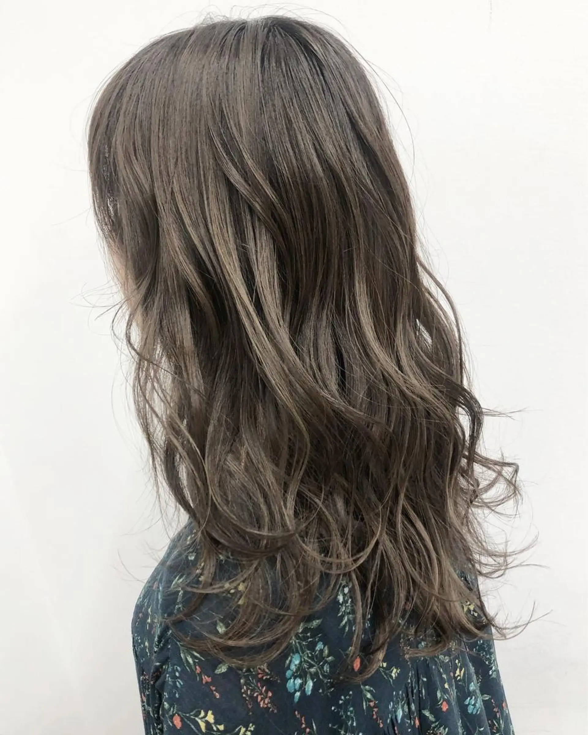 ロング カラー パーマ ヘアアレンジ 【公式】amble luxe池袋東口🩷のヘアスタイル