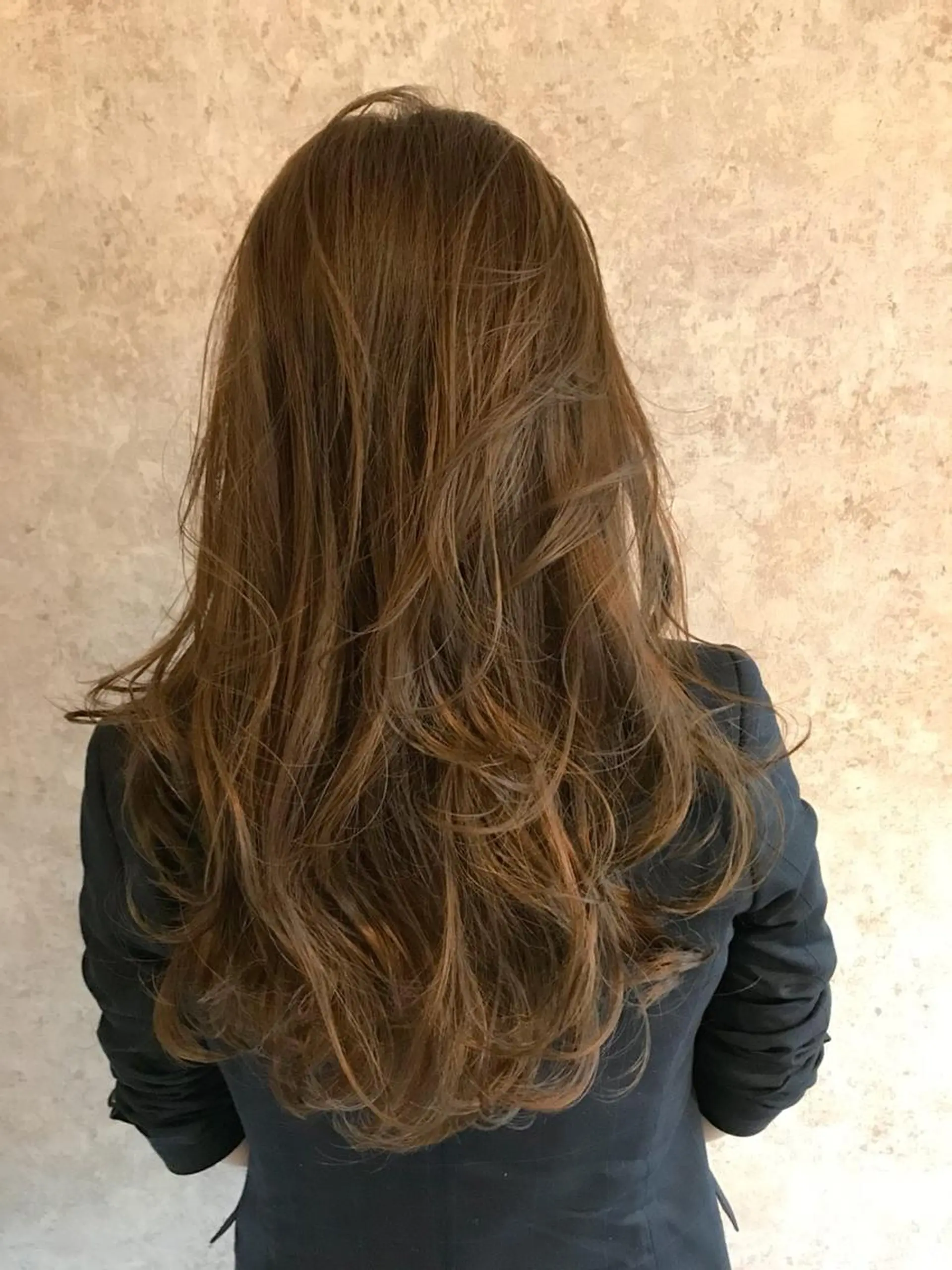 ミディアム カラー パーマ 小顔カット✨ 透明感カラー/村上のヘアスタイル