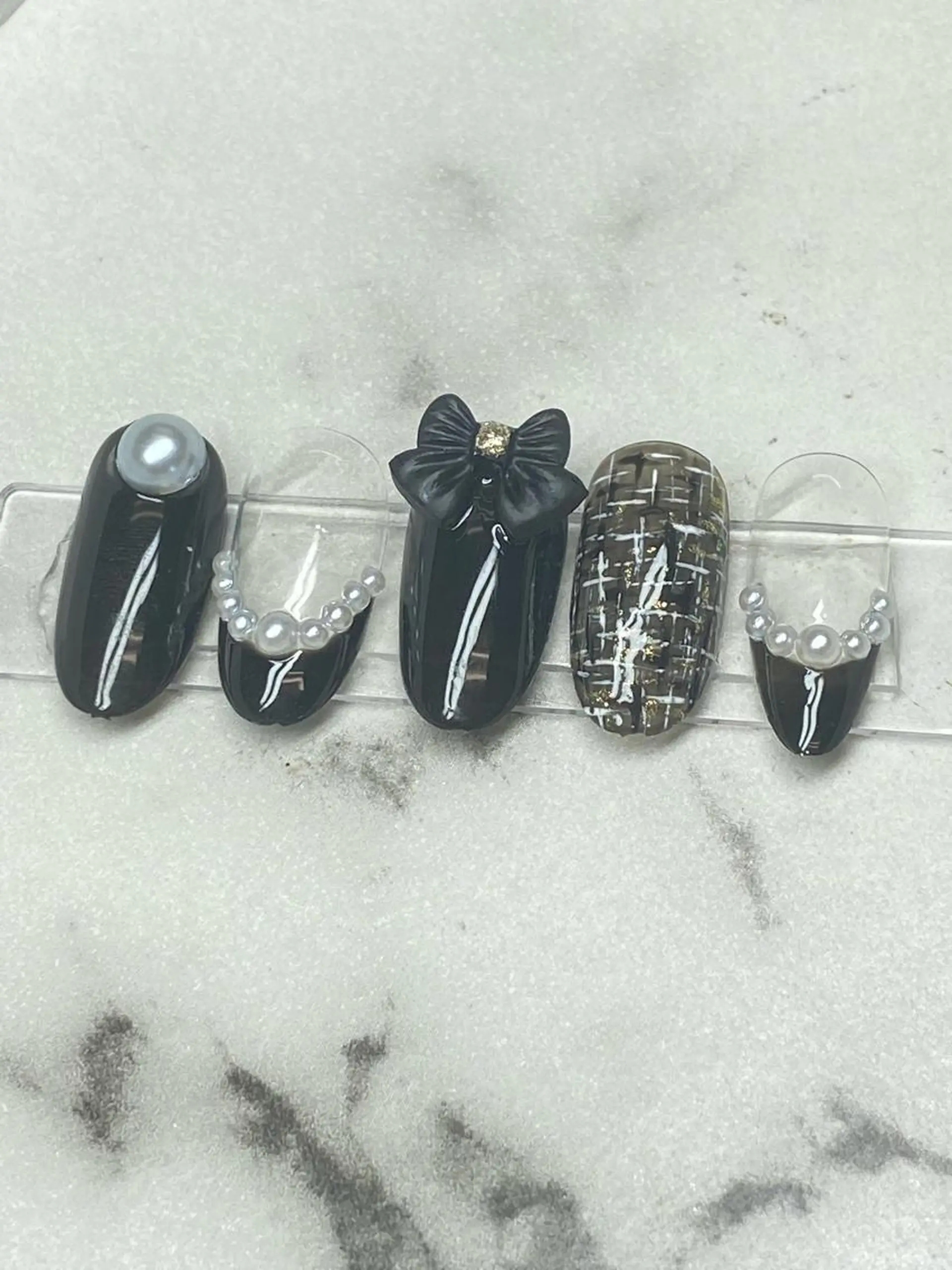 カラー ネイル ハンドネイル ハンドケア UniqueNail 長さだし専門店のネイルデザイン