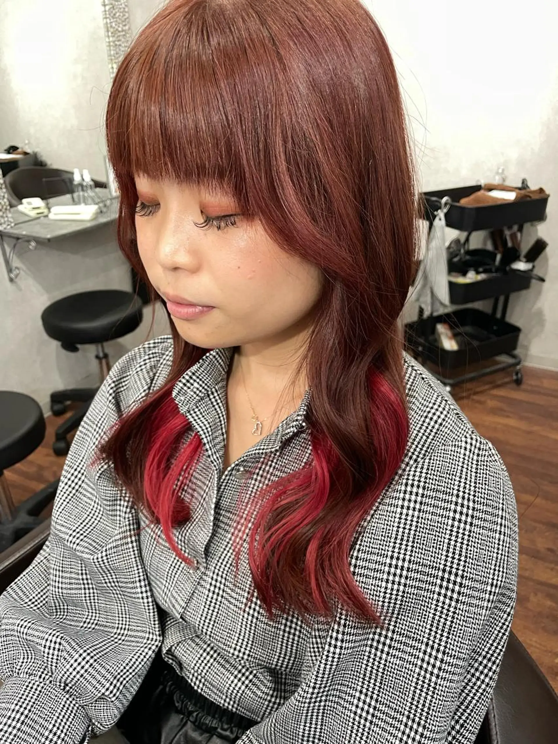 ミディアム カラー カット ヘアカラー トリートメント 井本翔太.髪質改善. ベージュ.グレージュのヘアスタイル