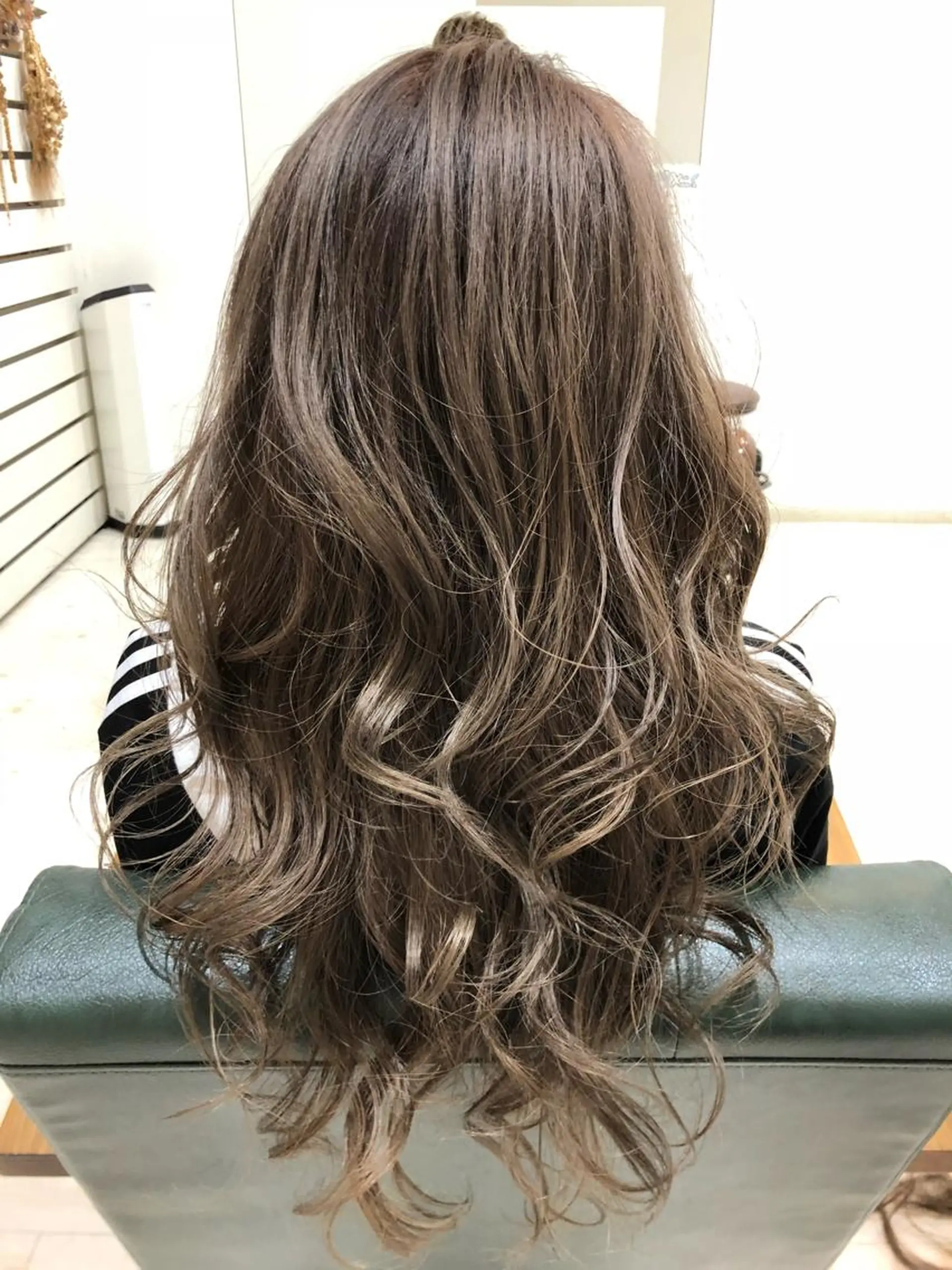 ミディアム カット ヘアカラー トリートメント 岡崎/髪質改善/ ハイトーン/鈴木進のヘアスタイル