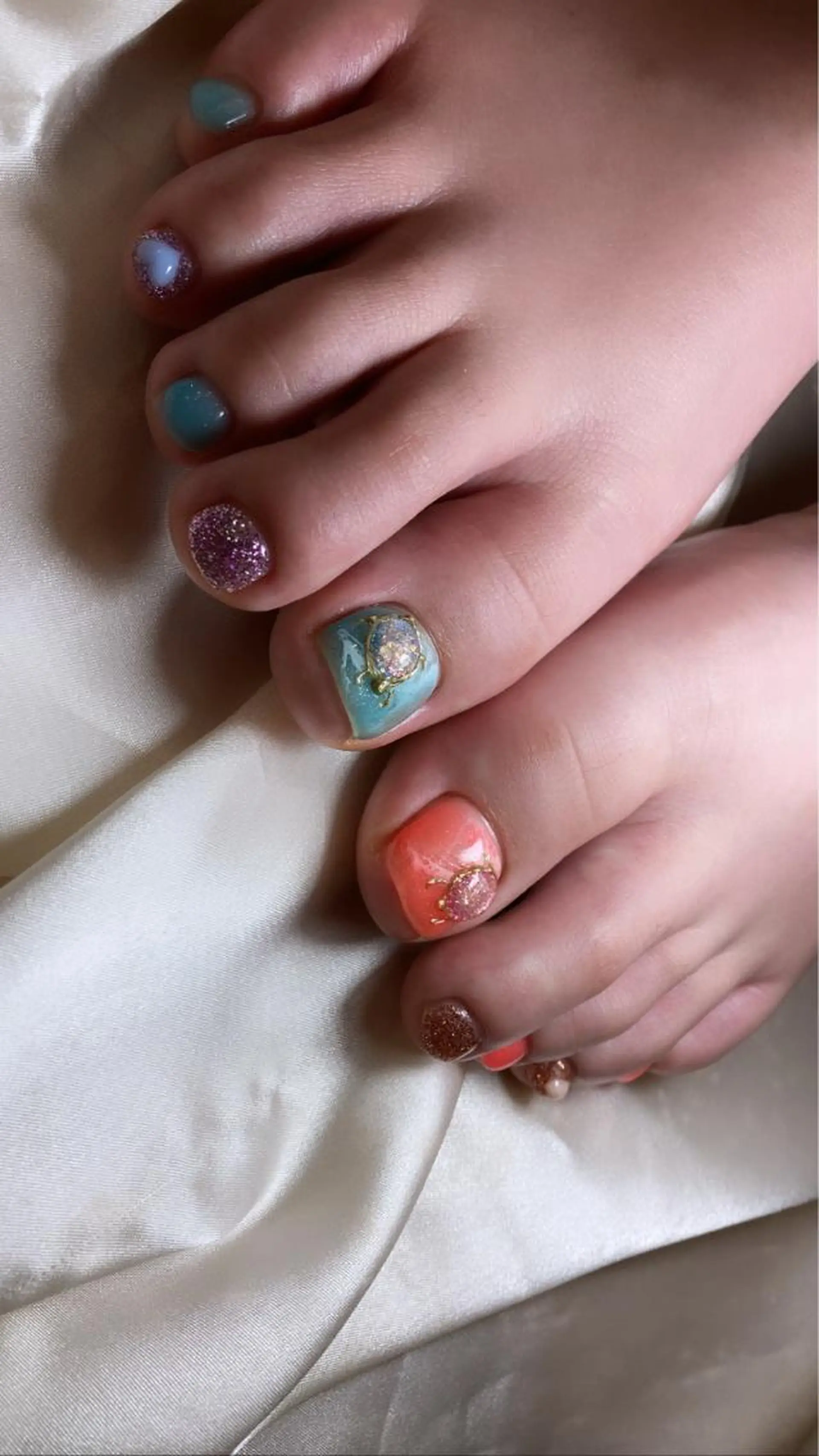 ネイル nailsalon　hue所属・小山 羽奈のネイルデザイン