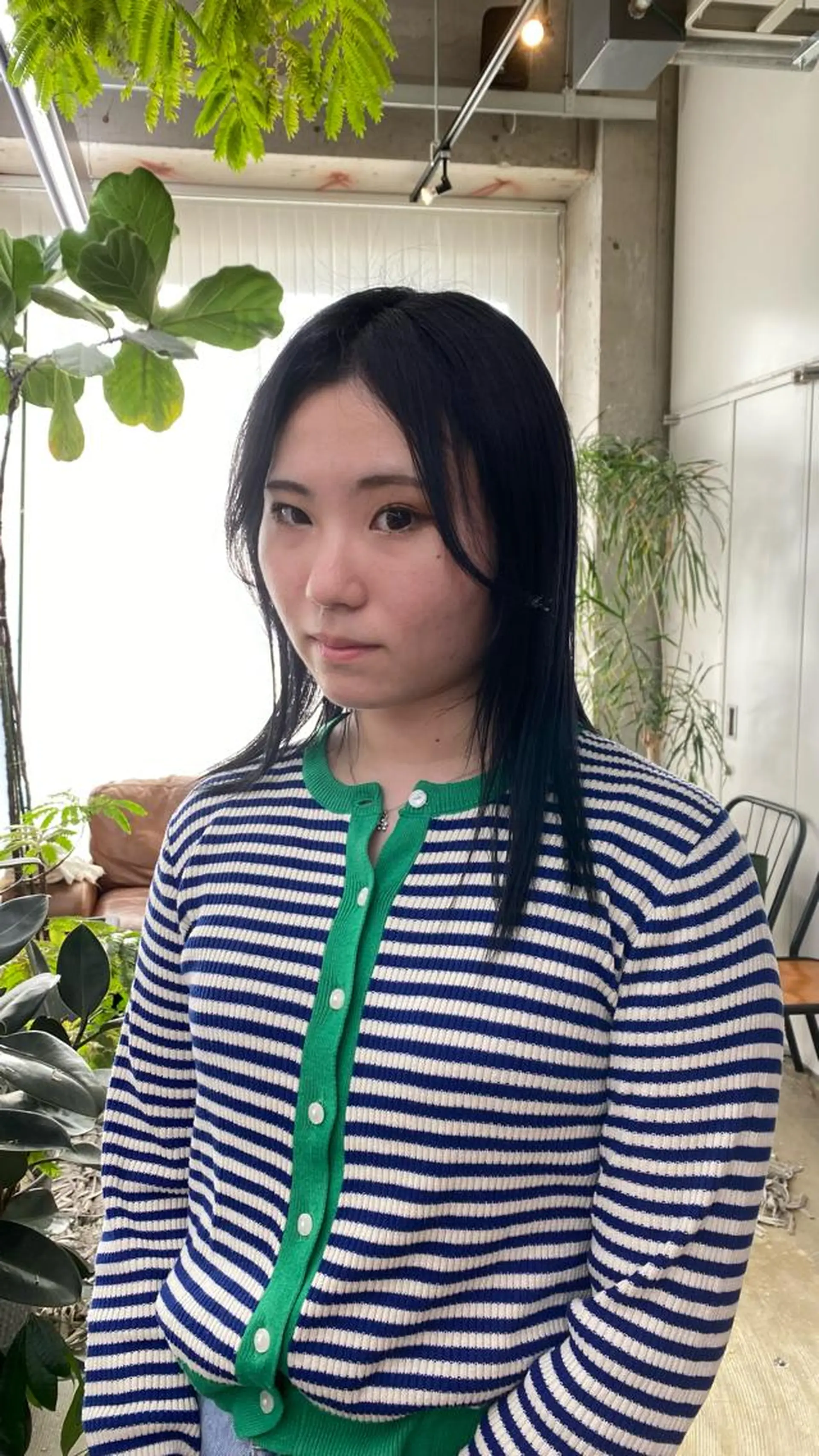 セミロング カラー 暖色カラー/オリーブ /ミニボブ/白柳美空のヘアスタイル