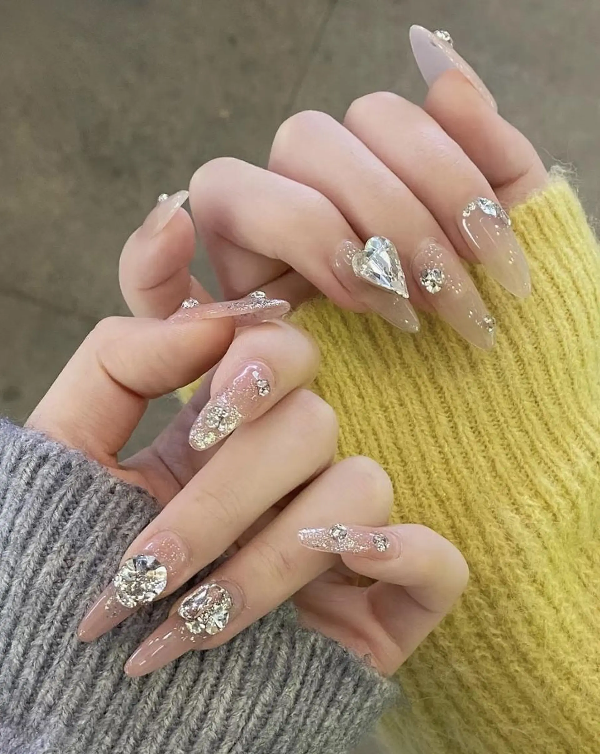 ネイル AB マツエクネイルサロンのネイルデザイン