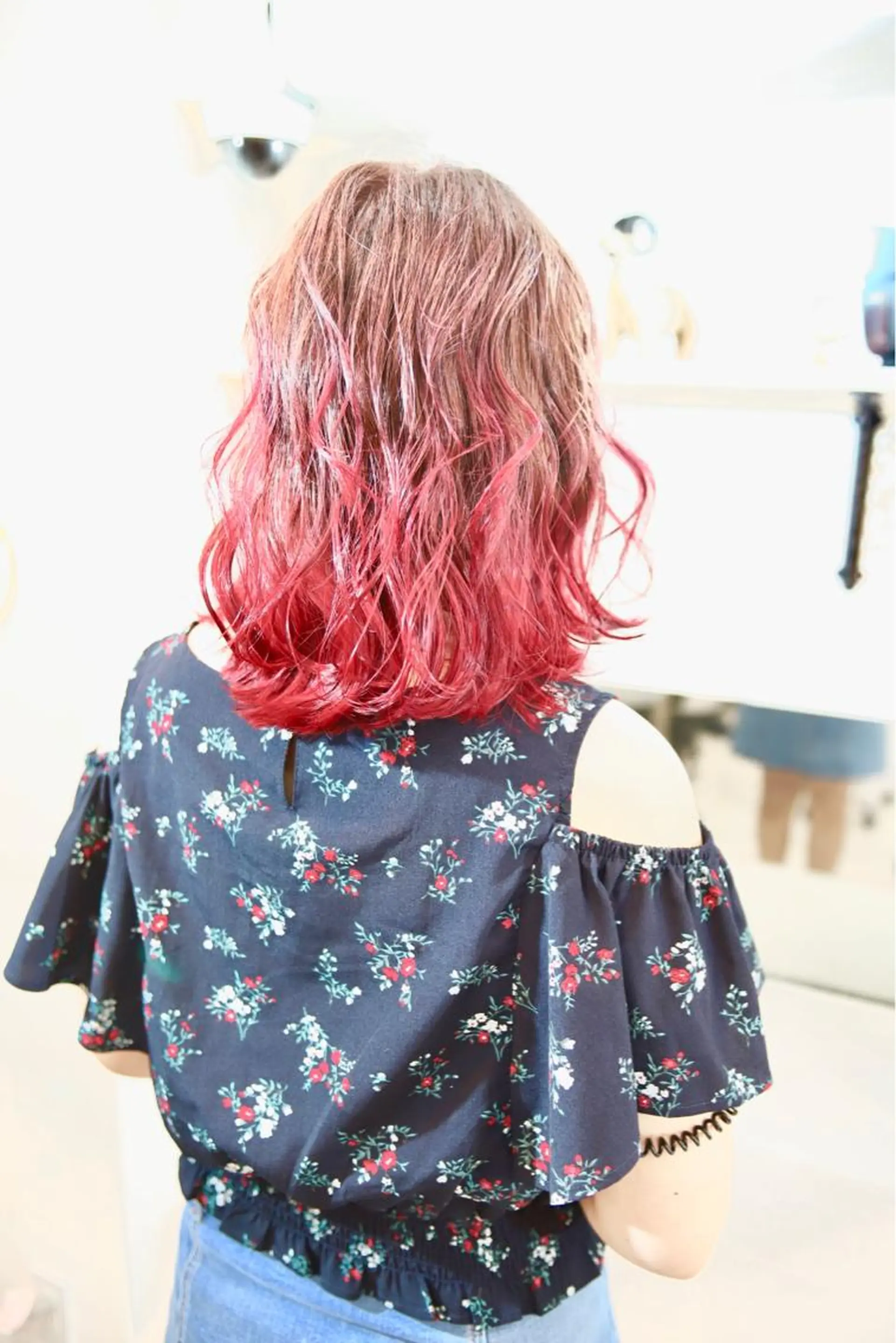 ミディアム カラー レッドカラー corr所属・🍎🎁鈴木翔大 Englishokのヘアスタイル