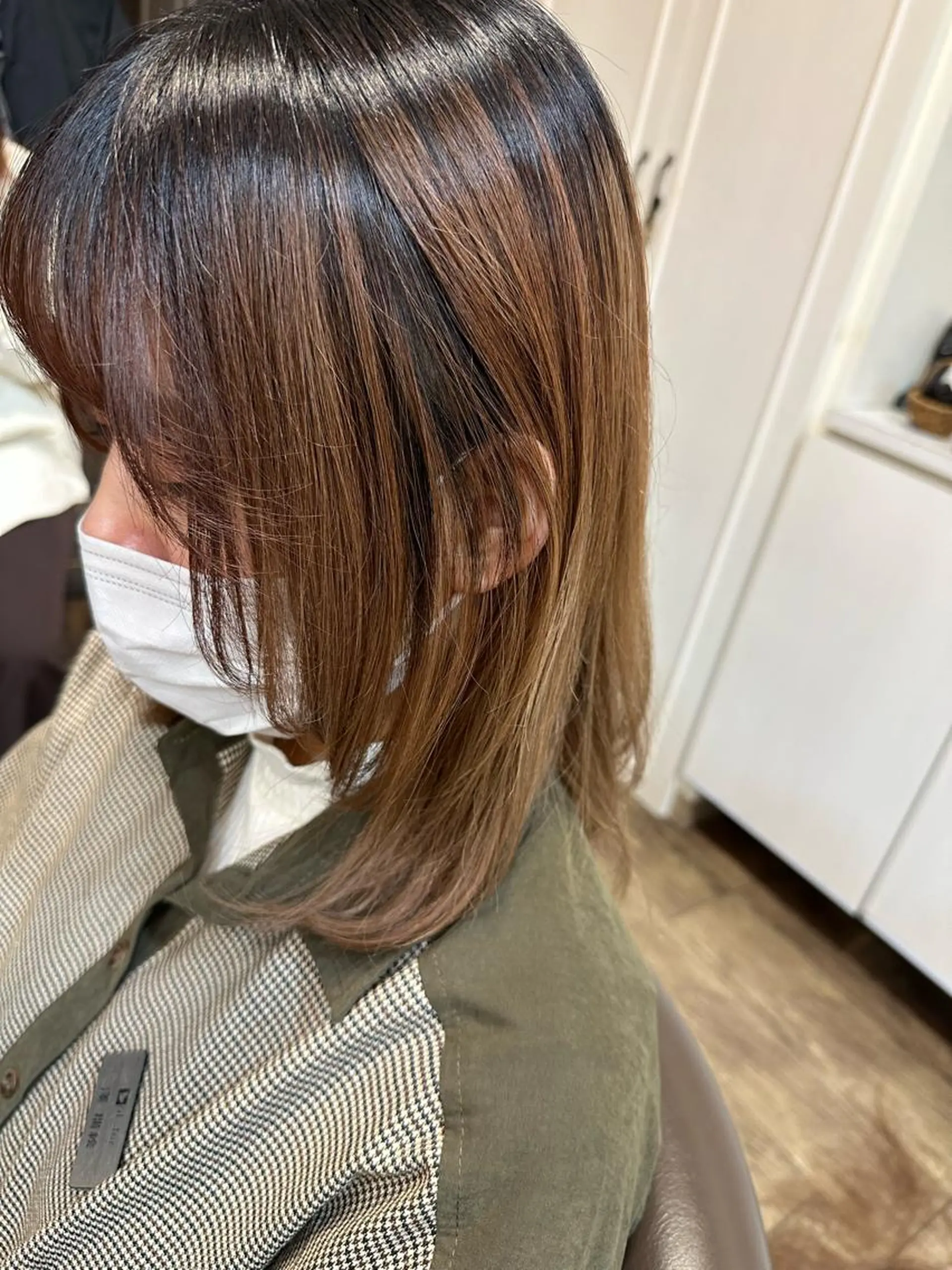 セミロング 顔周りカット レイヤーカット 杉田 花乃のヘアスタイル