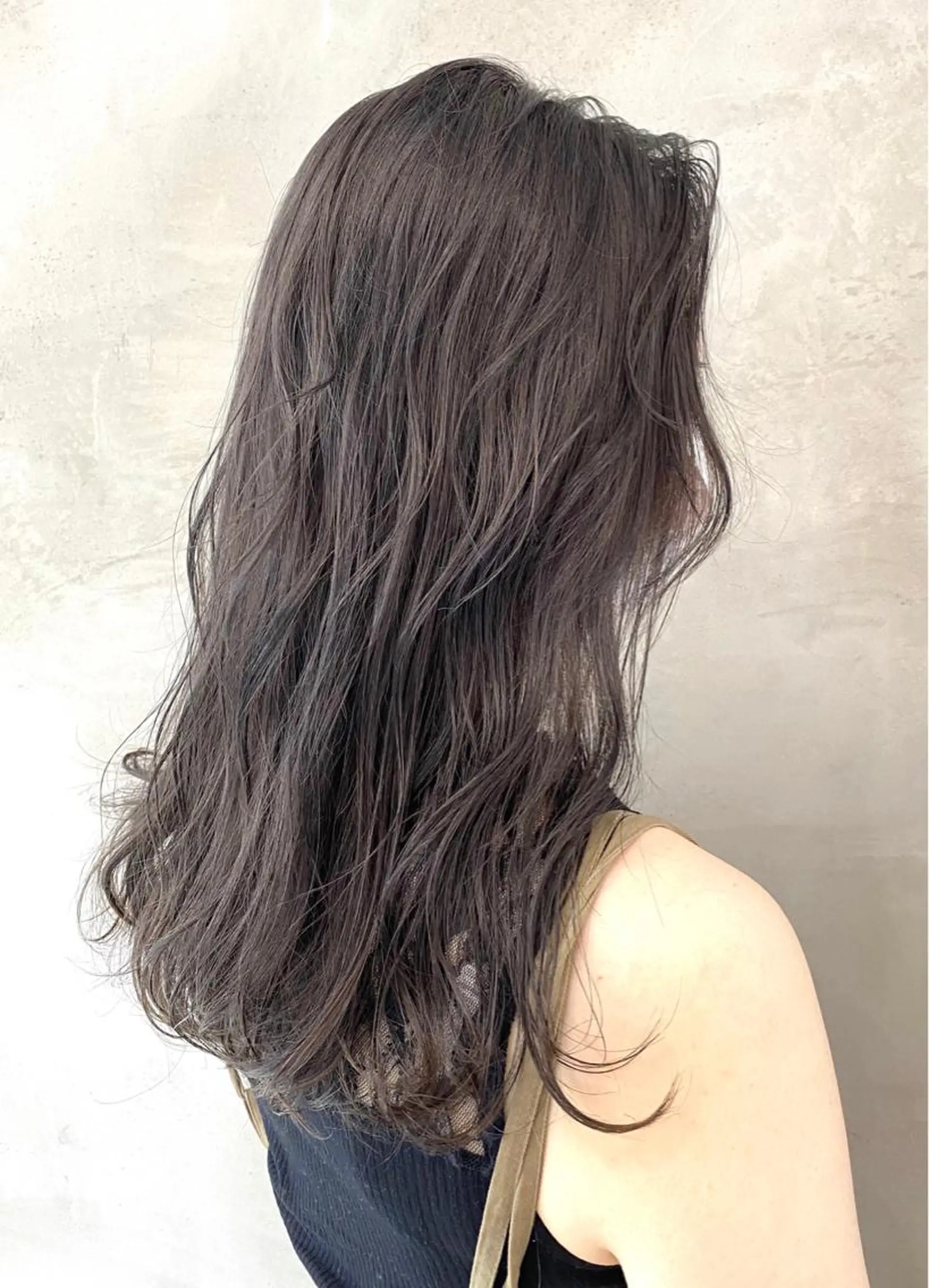 ロング カラー ブリーチ カット ヘアカラー トリートメント 🫧透明感カラー🫧 OIKAWAのヘアスタイル