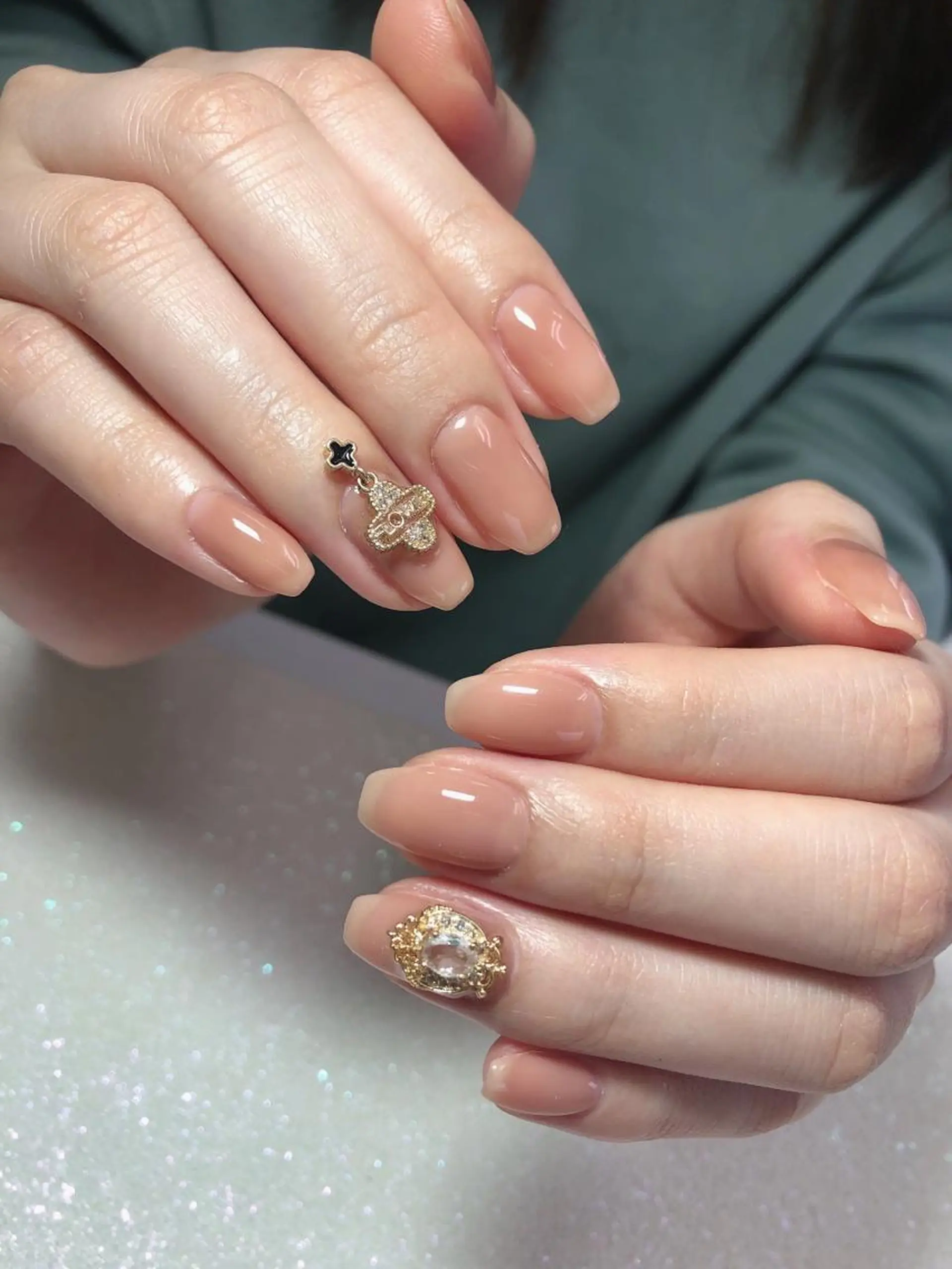 ネイル Flowerネイルサロン所属・. yukiのネイルデザイン