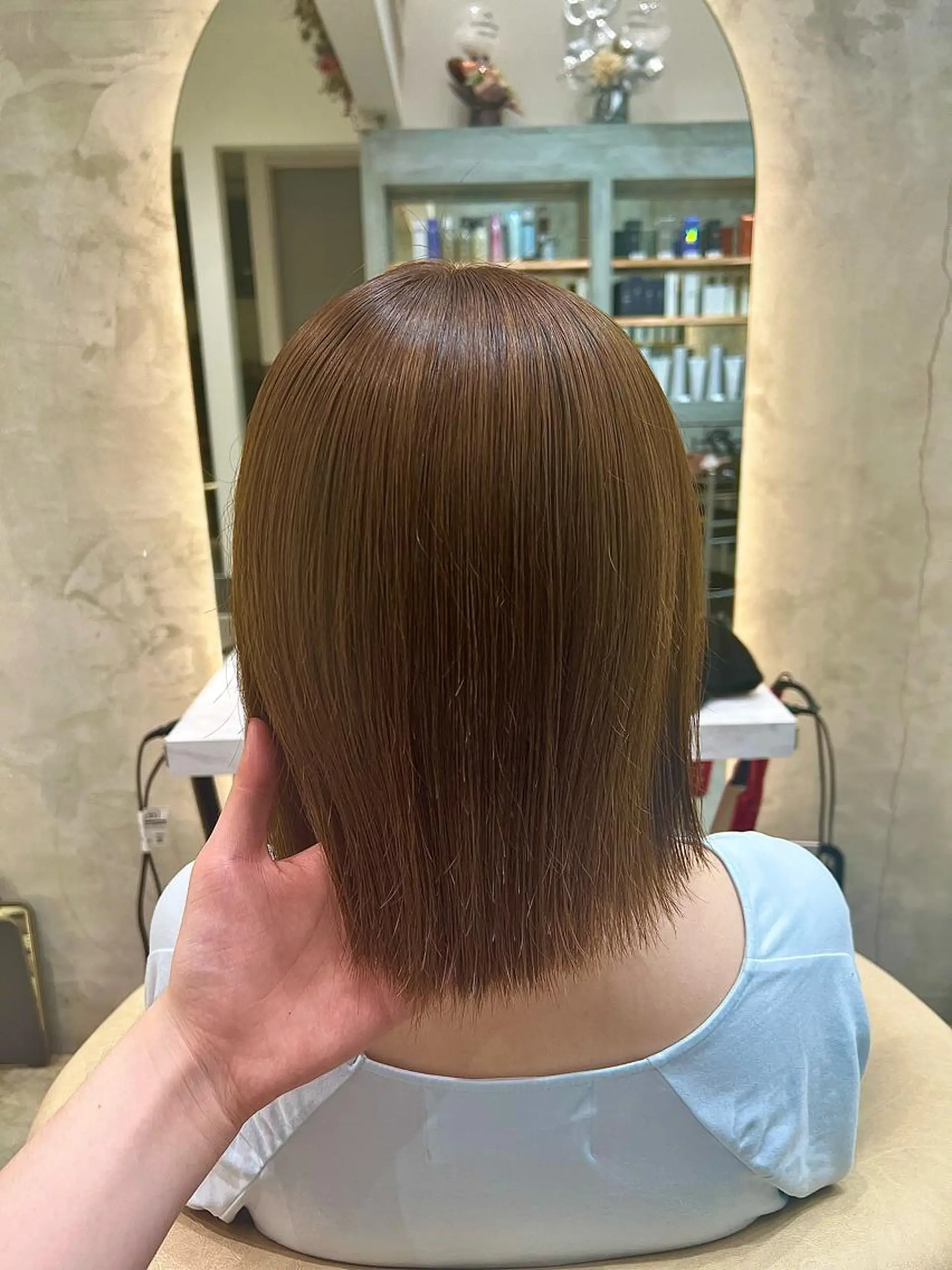 ショート カラー ベージュカラー ブリーチ ミルクティーベージュ ブリーチなしカラー 宮嶋 蓮のヘアスタイル