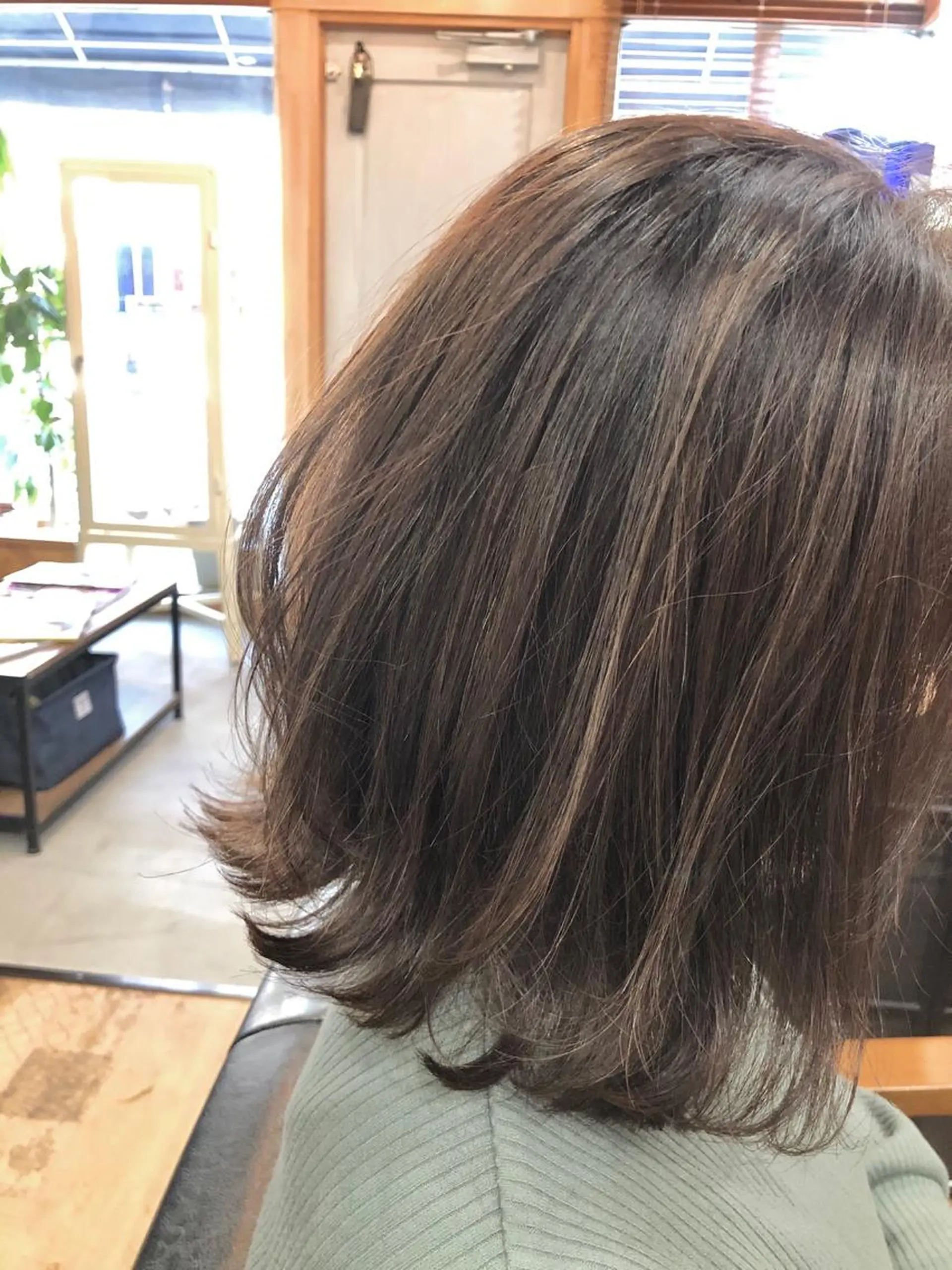 ミディアム カラー ヘアカラー トリートメント THREE所属・THREE 関根大のヘアスタイル