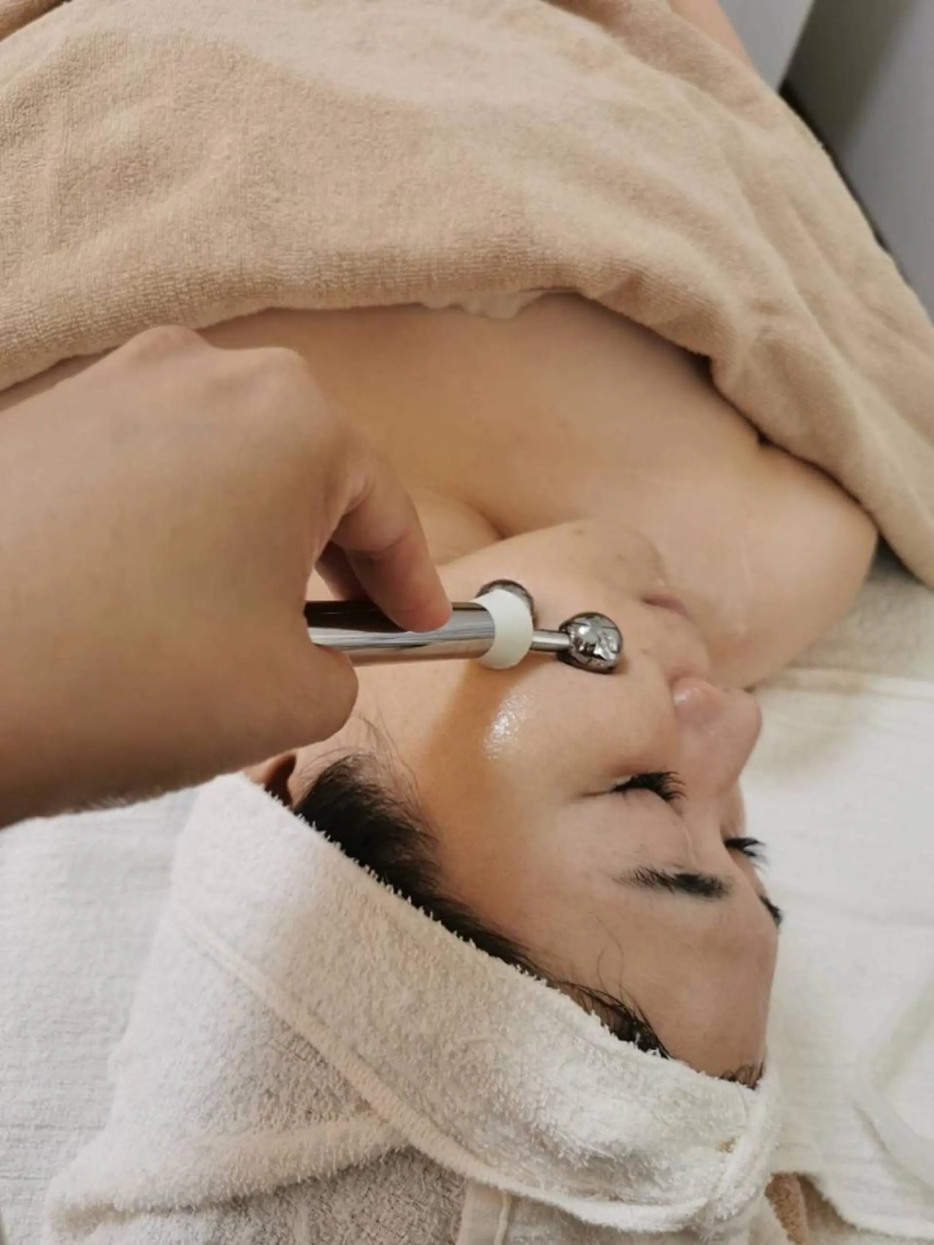 エステ ニキビケア◇ニキビ跡 レゾン京橋店 八崎のエステ・リラクイメージ