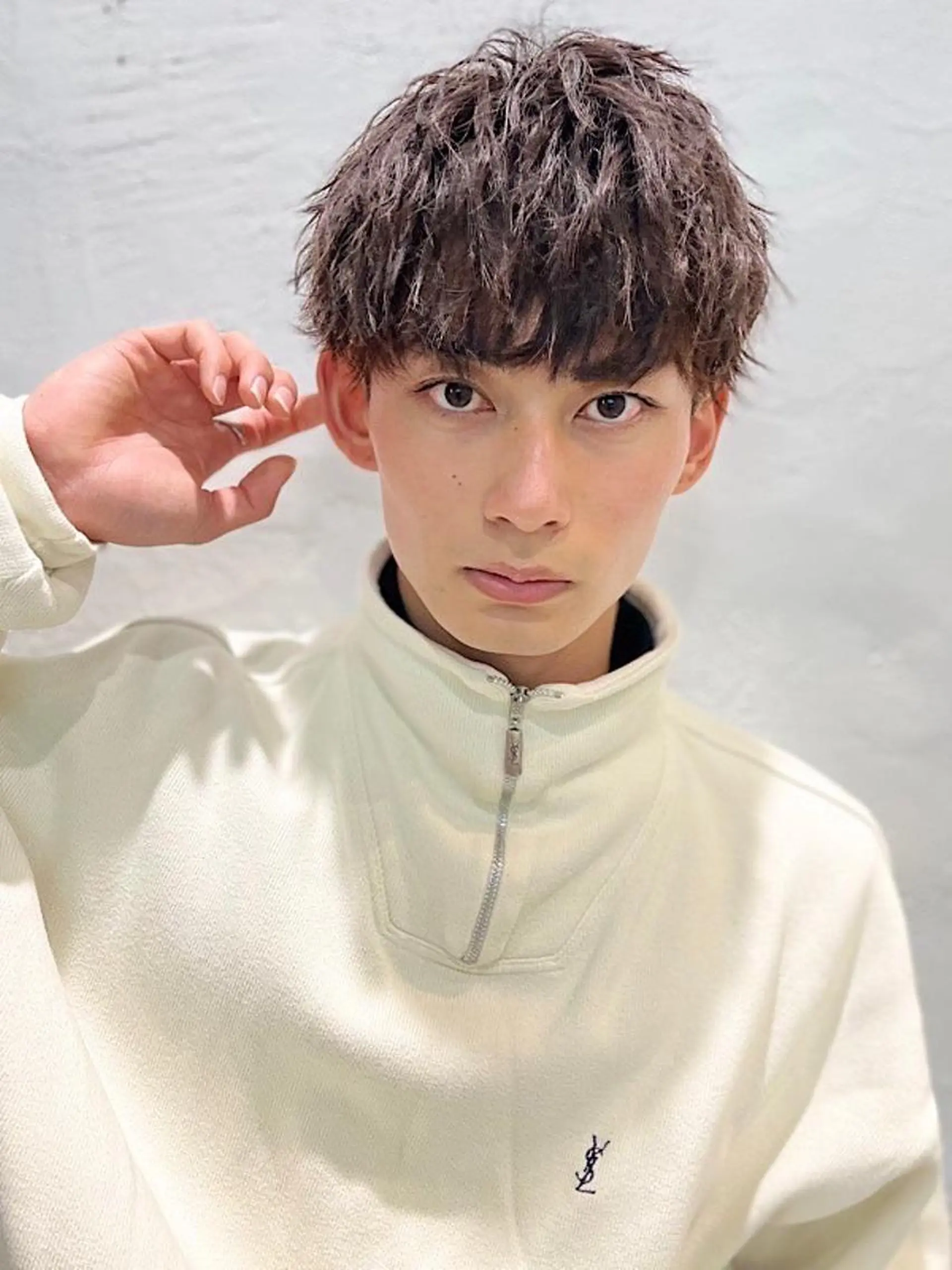 パーマ メンズ ウルフ/センタ- パート【ナナミ】のヘアスタイル