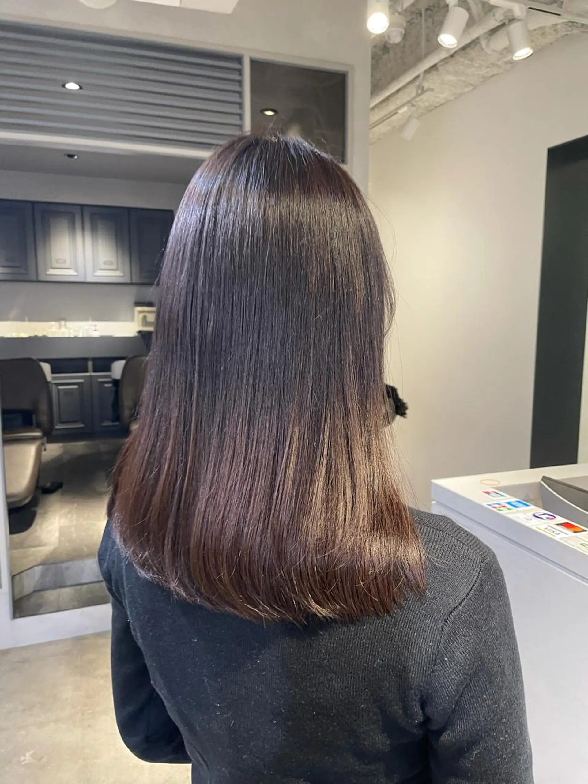 セミロング セミロングパーマ 斉藤 瑞恵のヘアスタイル