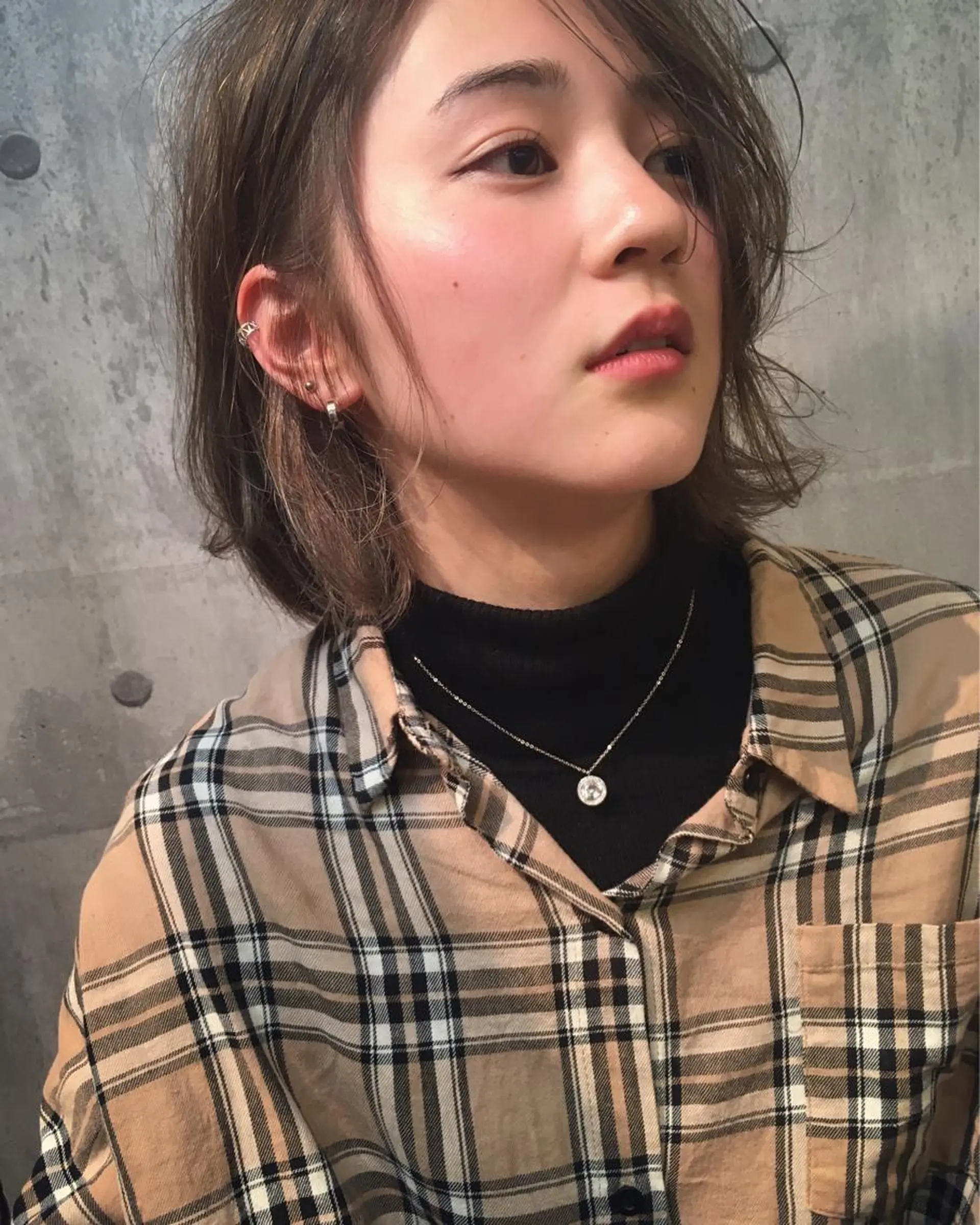 ショート カラー ショートヘア カット ヘアカラー トリートメント 髪質改善ｶﾗｰ ｹｱﾌﾞﾘｰﾁ/ﾀﾑのヘアスタイル