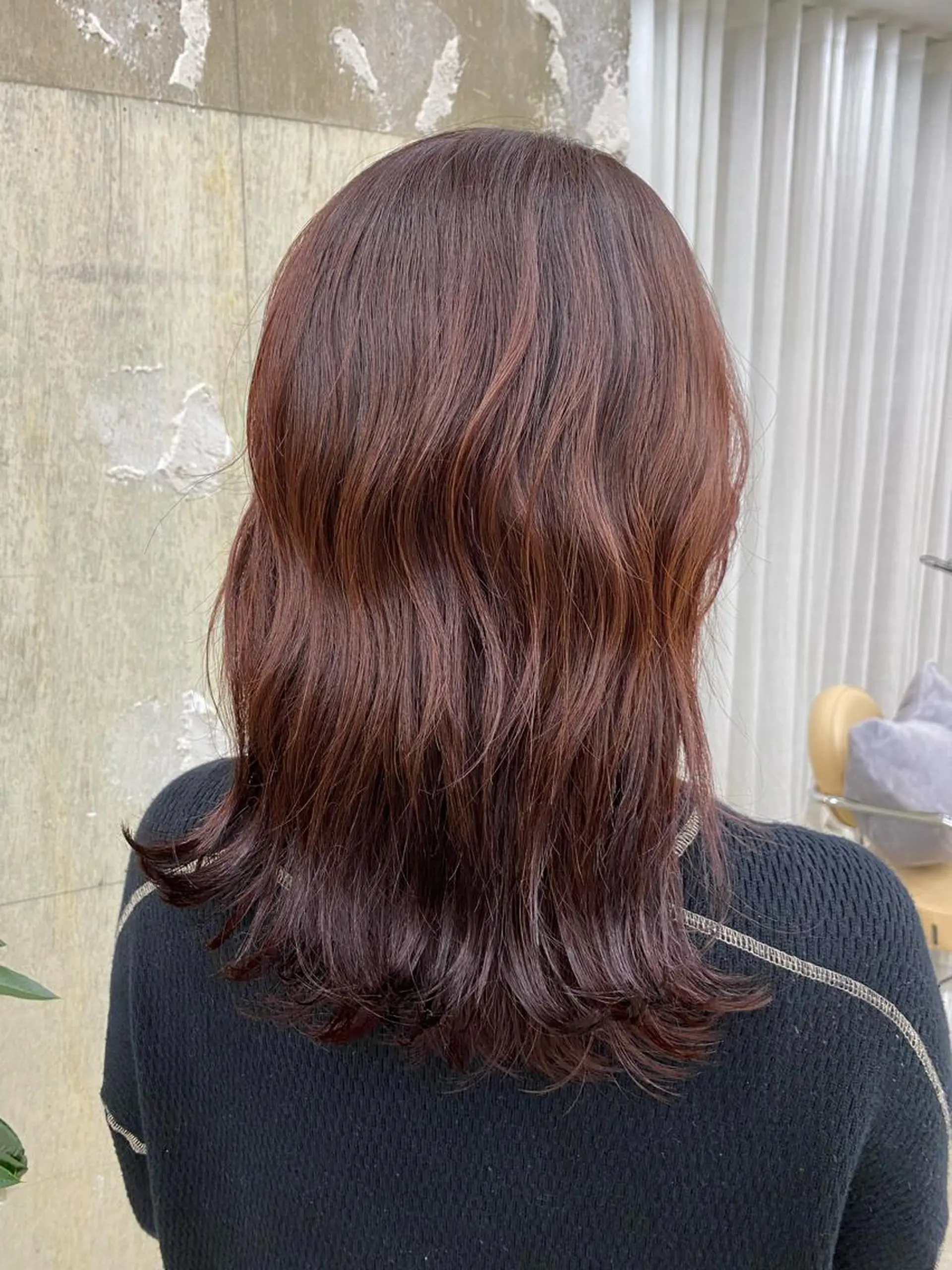 カラー kvell by urban.所属・KVELL ユナのヘアスタイル