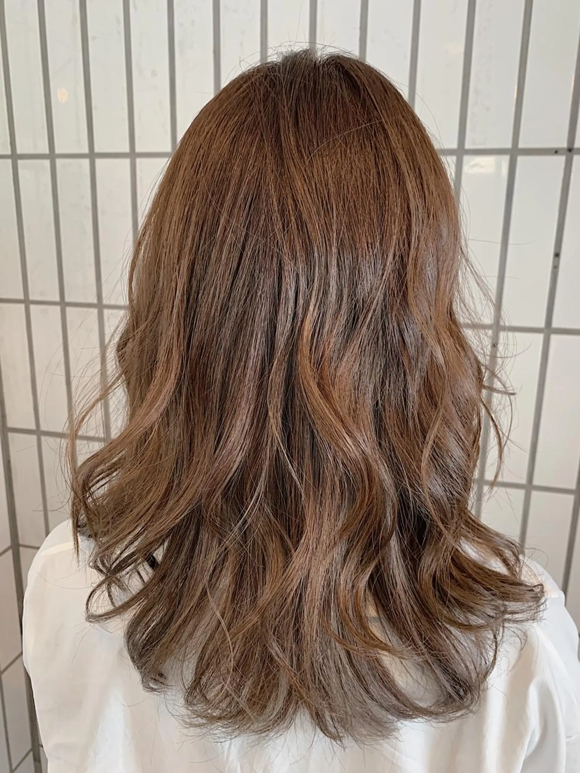 セミロング カラー グレージュ ハットリ /北習志野のヘアスタイル