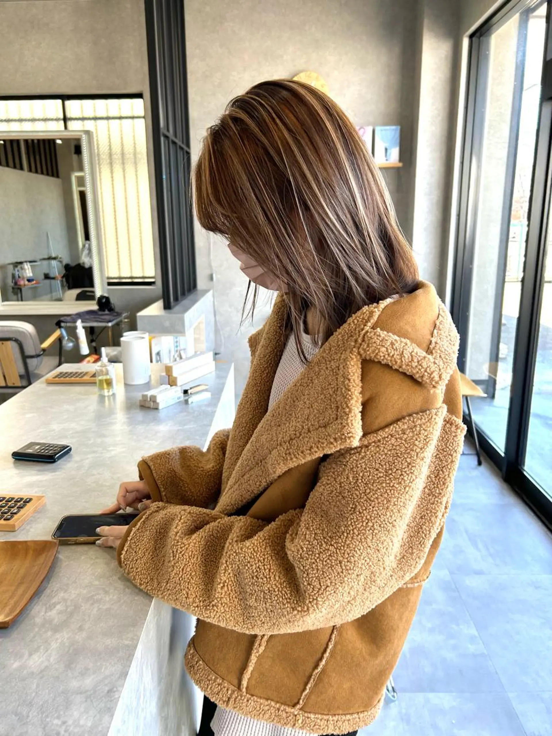 ミディアム カラー ヘアカラー トリートメント mood tatemachiのヘアスタイル