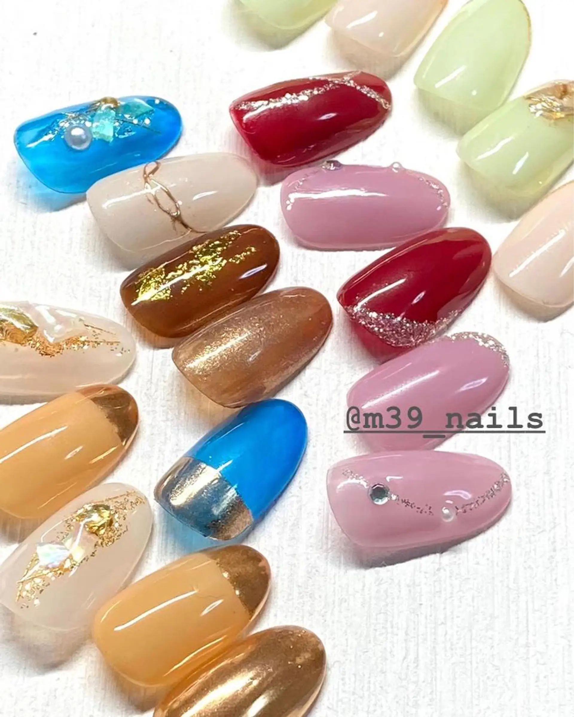 ネイル ブルー ゴールド グリーン 赤色 39-nails EharaMikuのネイルデザイン