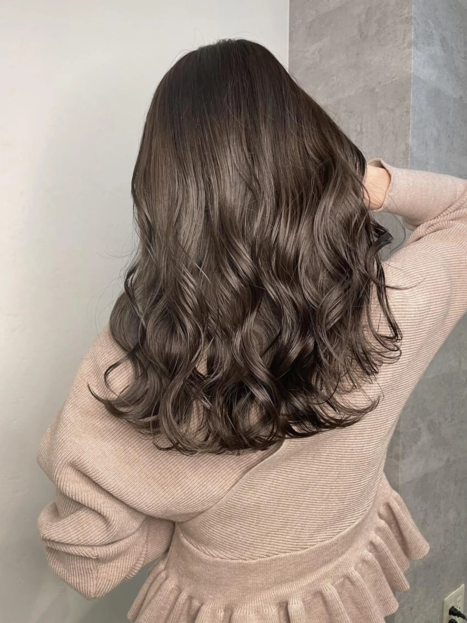 セミロング 外国人風カラー ハイライト 髪質改善 似合わせカット トリートメント ヘアカラー トリートメント _WHITE＋ 南海難波店のヘアスタイル