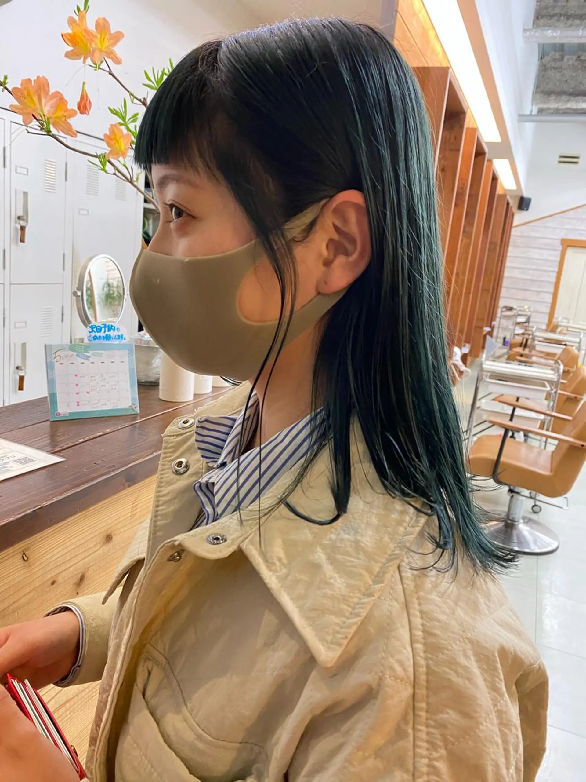 セミロング カラー 近藤 千裕のヘアスタイル