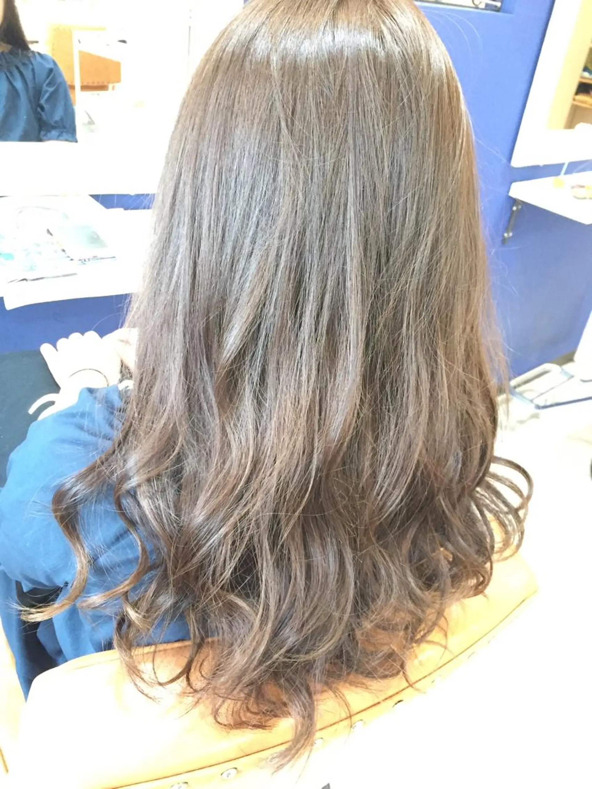 ロング カラー 透明感カラー イルミナカラー 外国人風カラー ヘアカラー トリートメント 【AMANEQ】 yuka🦋のヘアスタイル