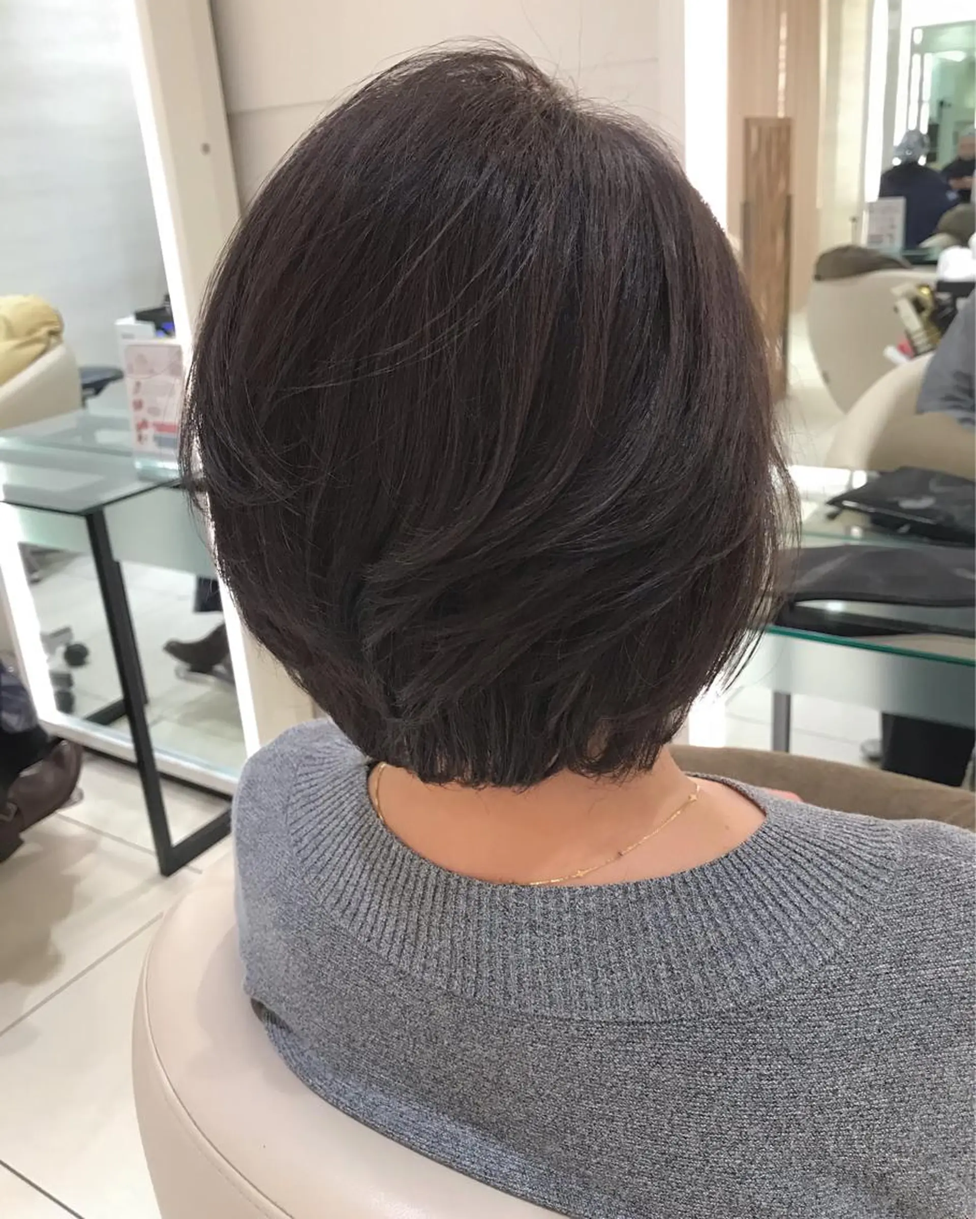 ショート 石田 優菜のヘアスタイル