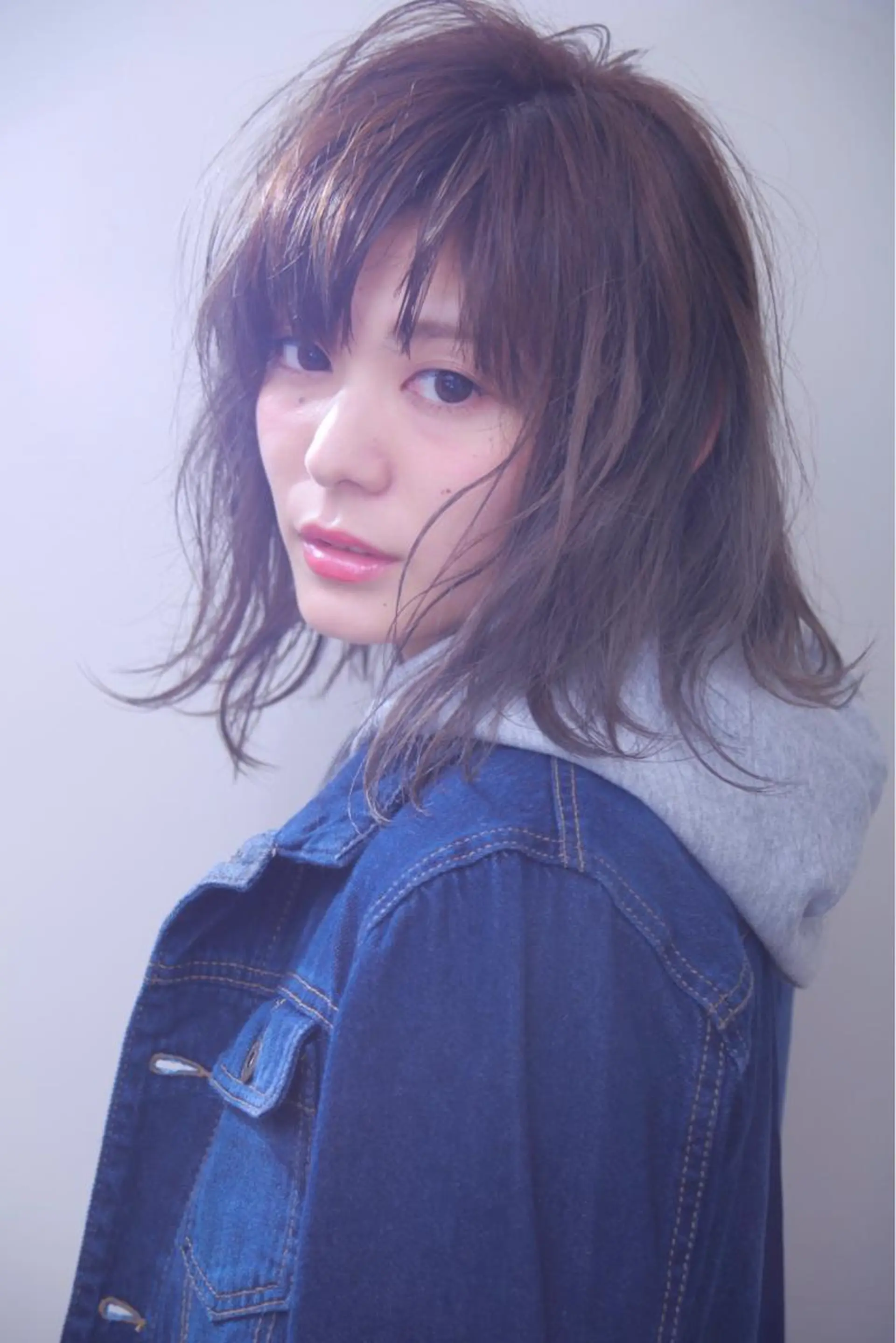 ミディアム 伊藤 裕貴のヘアスタイル
