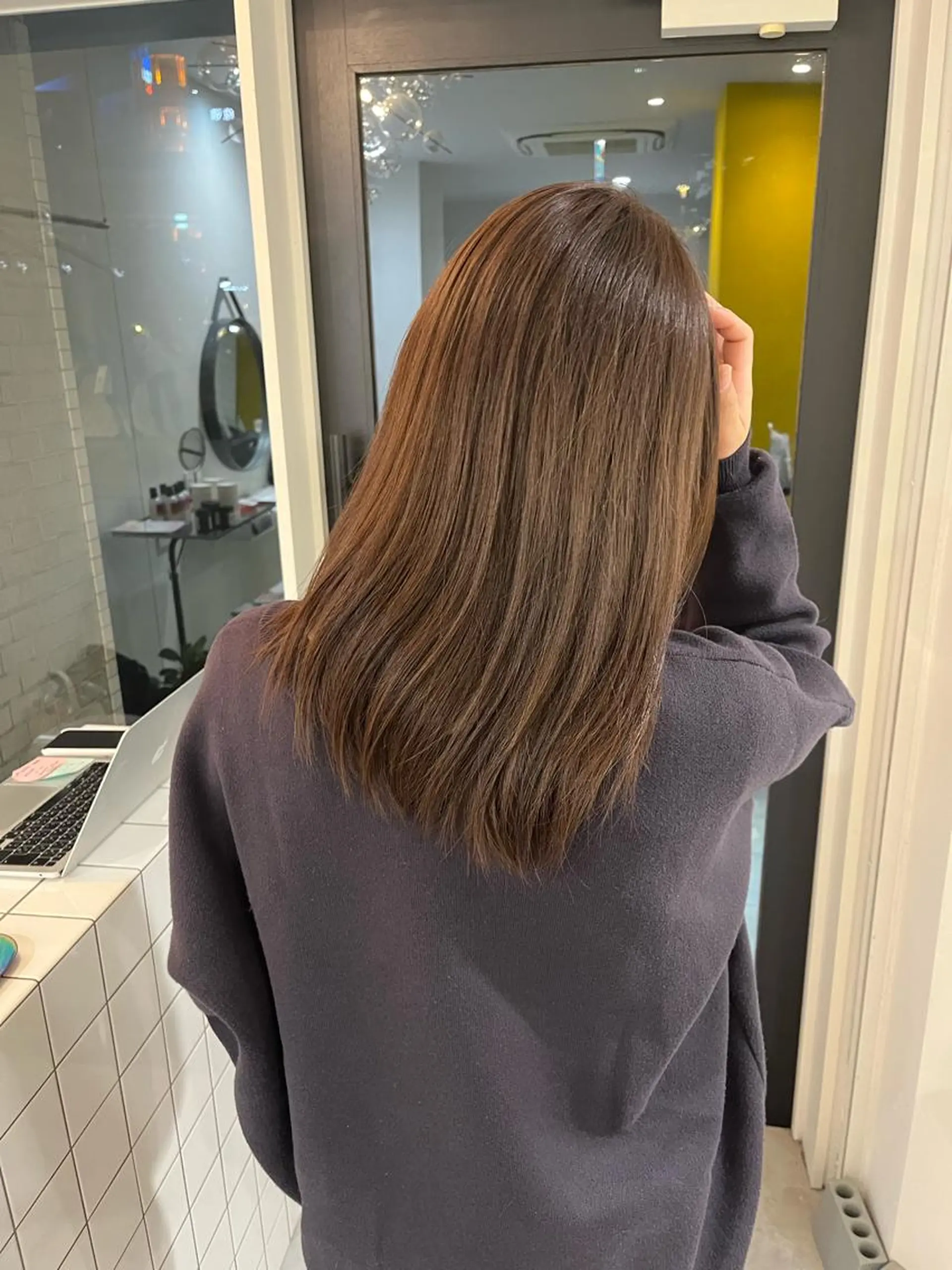 カラー 小河 穂香のヘアスタイル