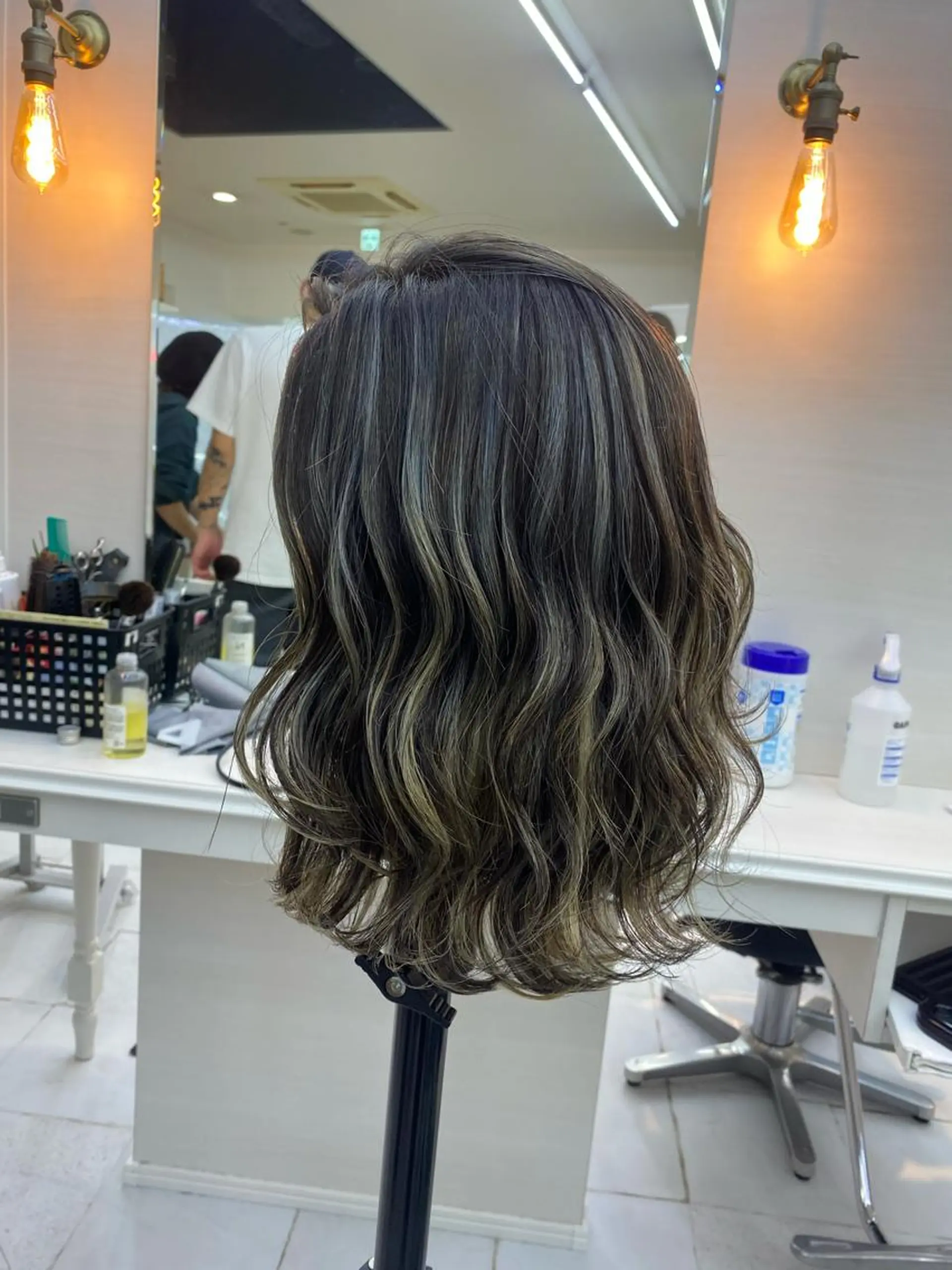 セミロング カラー 透明感カラー/韓国 ヘア🩶yuri🩵のヘアスタイル