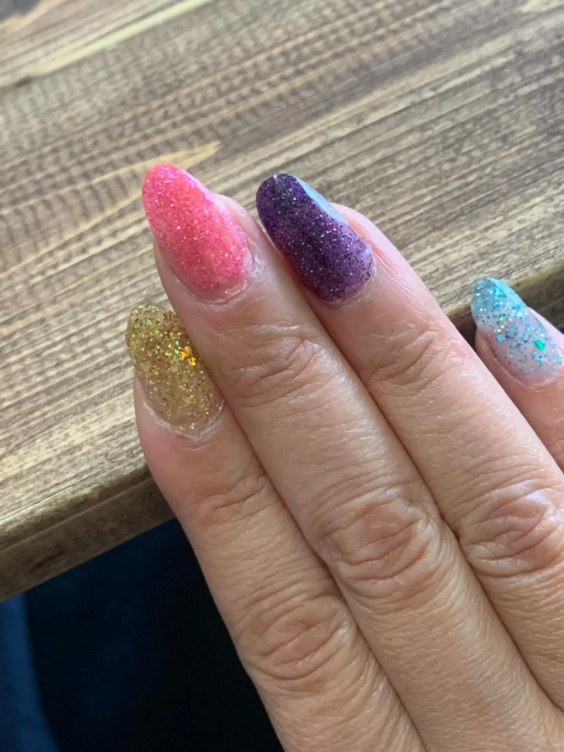 ネイル 新山 聖のネイルデザイン