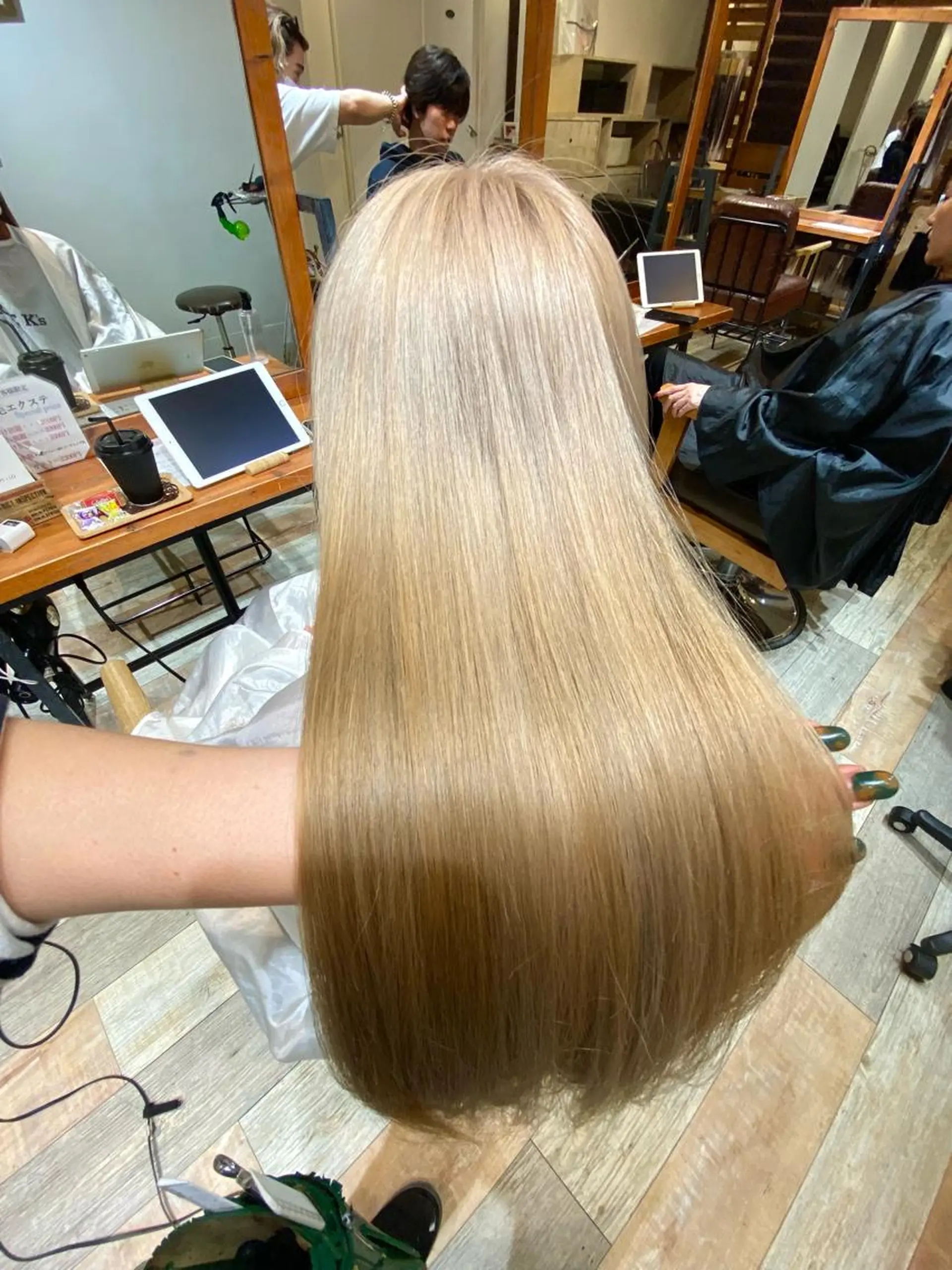 ロング カラー 美髪.艶髪.髪質改善 LoLo.サリのヘアスタイル