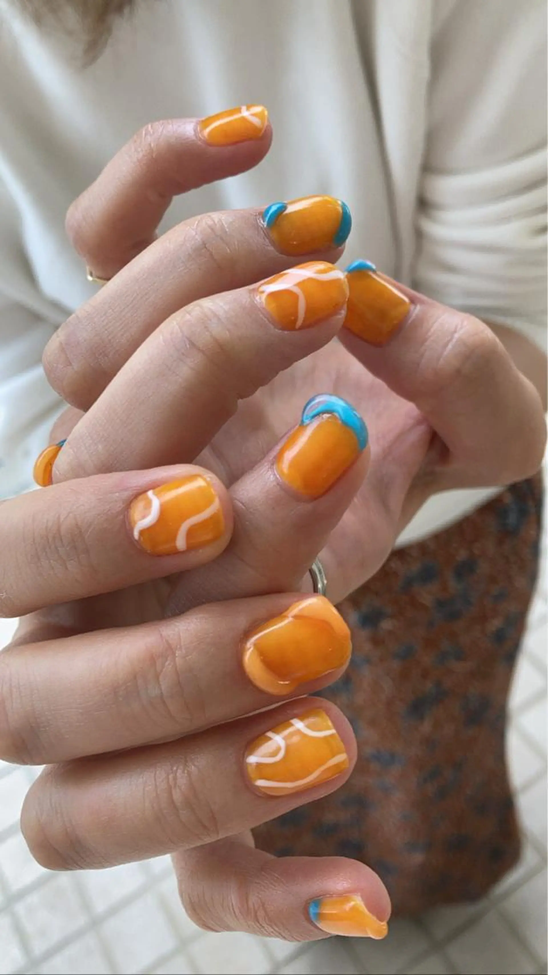 ネイル nailsalon　hue所属・小山 羽奈のネイルデザイン