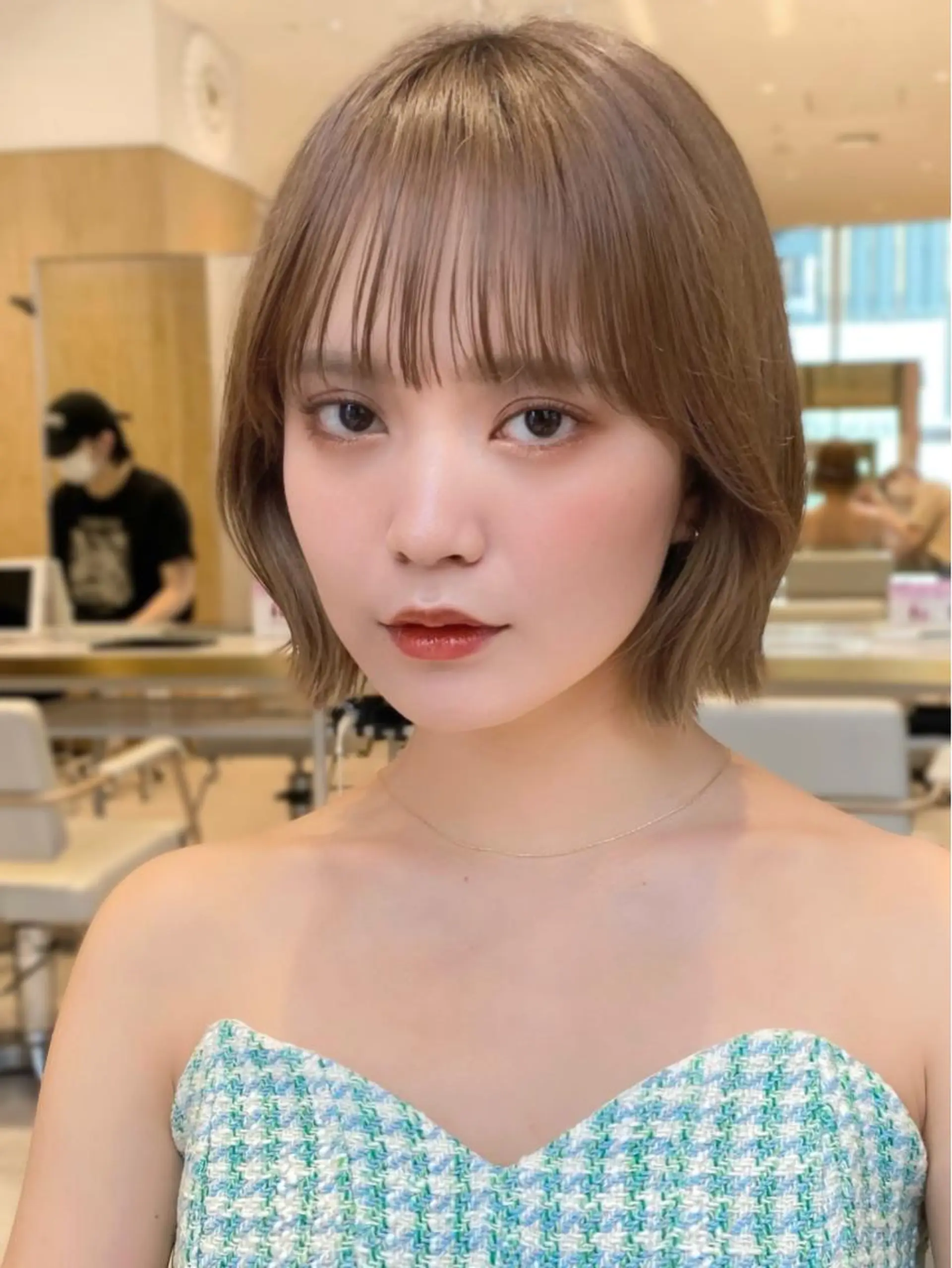 ショート カラー パーマ ヘアアレンジ 切りっぱなしボブ バレイヤージュ ブリーチ ケアブリーチ 透明感カラー カット ヘアカラー トリートメント ヘアセット 小野寺瑞希 /最小顔カットのヘアスタイル