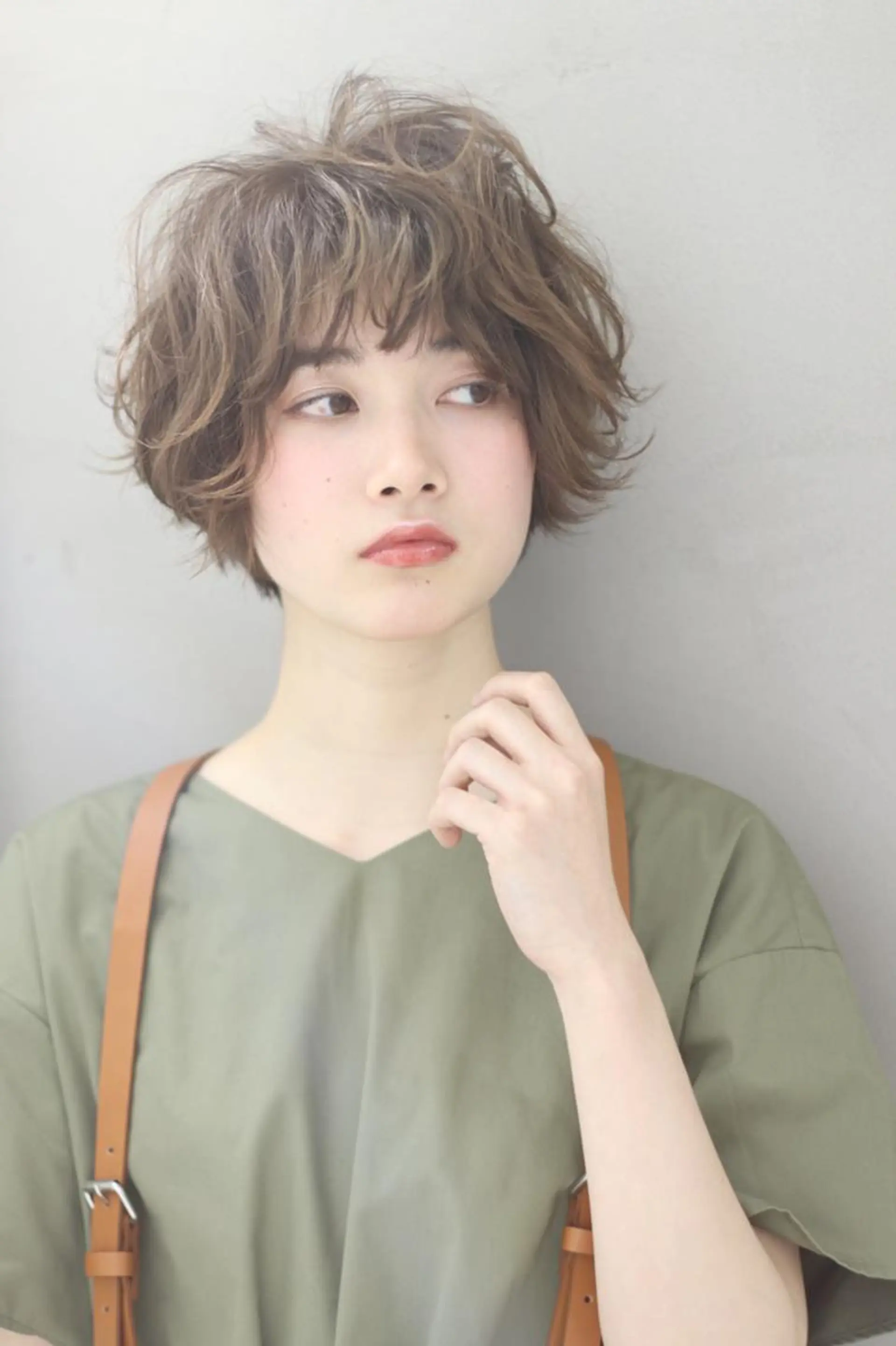 ミディアム カラー ミディアムパーマ アッシュ ベージュカラー ボブ 代表　土屋ヒロユキ ショートカットのヘアスタイル