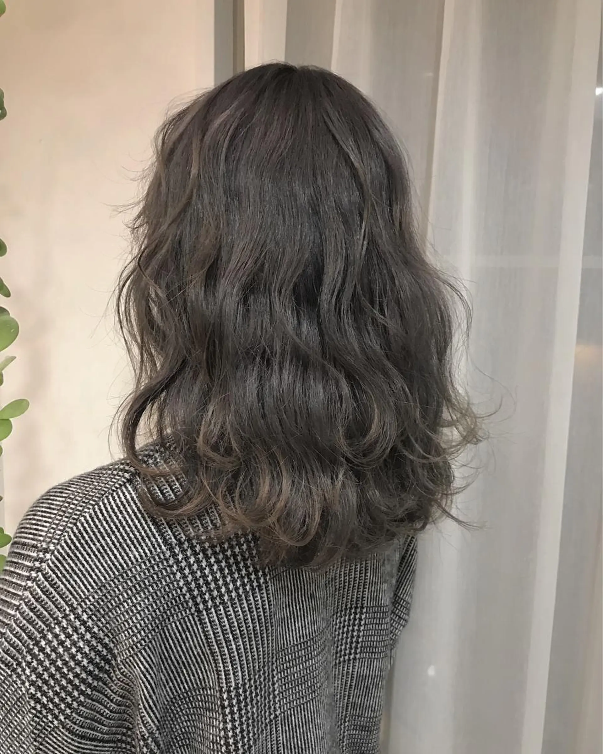 ミディアム DopeLIT モデル募集中のヘアスタイル