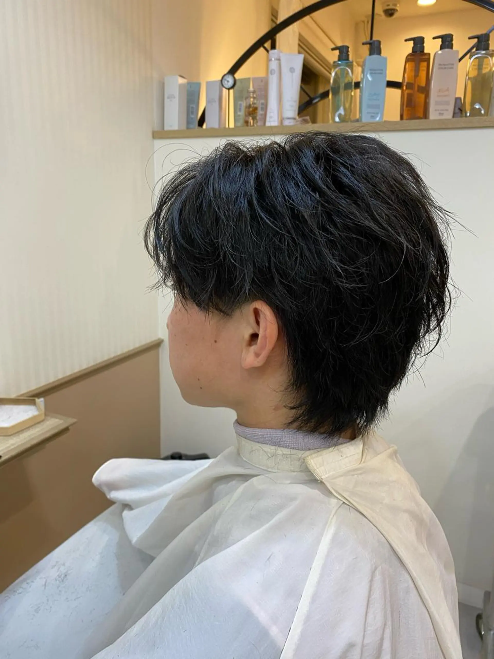 ショート メンズ センターパート メンズウルフカット ウルフカット シンセティックヘアーデザイン所属・高須 未紀也のヘアスタイル