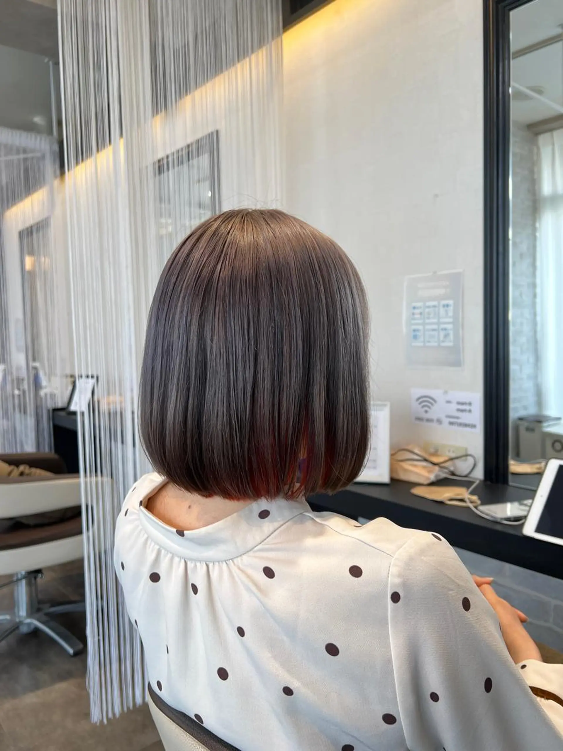 ショート カラー ミストバング  フェイスフレーミング ボブ ヘアカラー 川村 綾のヘアスタイル