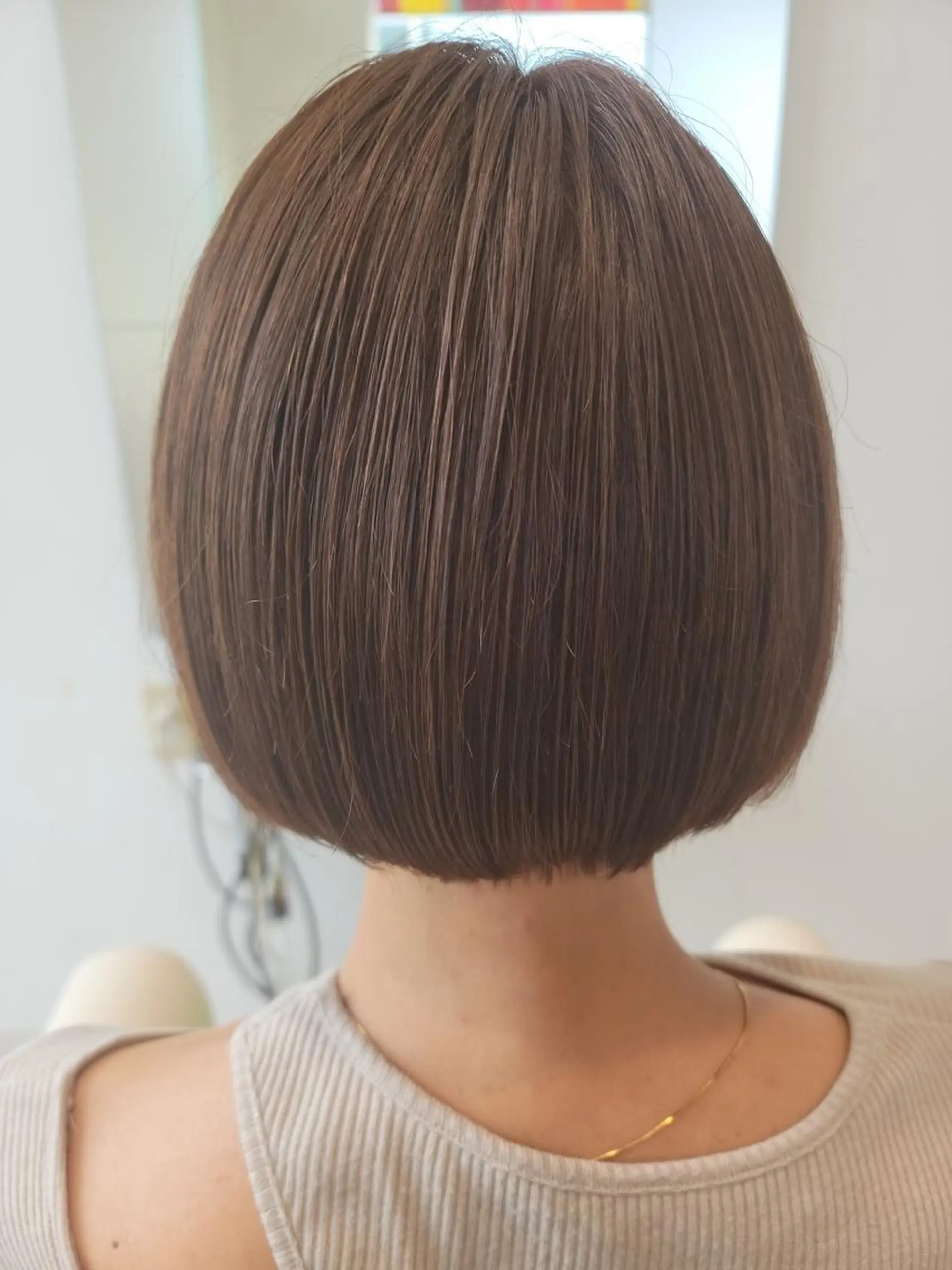 ショート カラー 切りっぱなしボブ ボブ カット ヘアカラー トリートメント 鈴木 翠のヘアスタイル