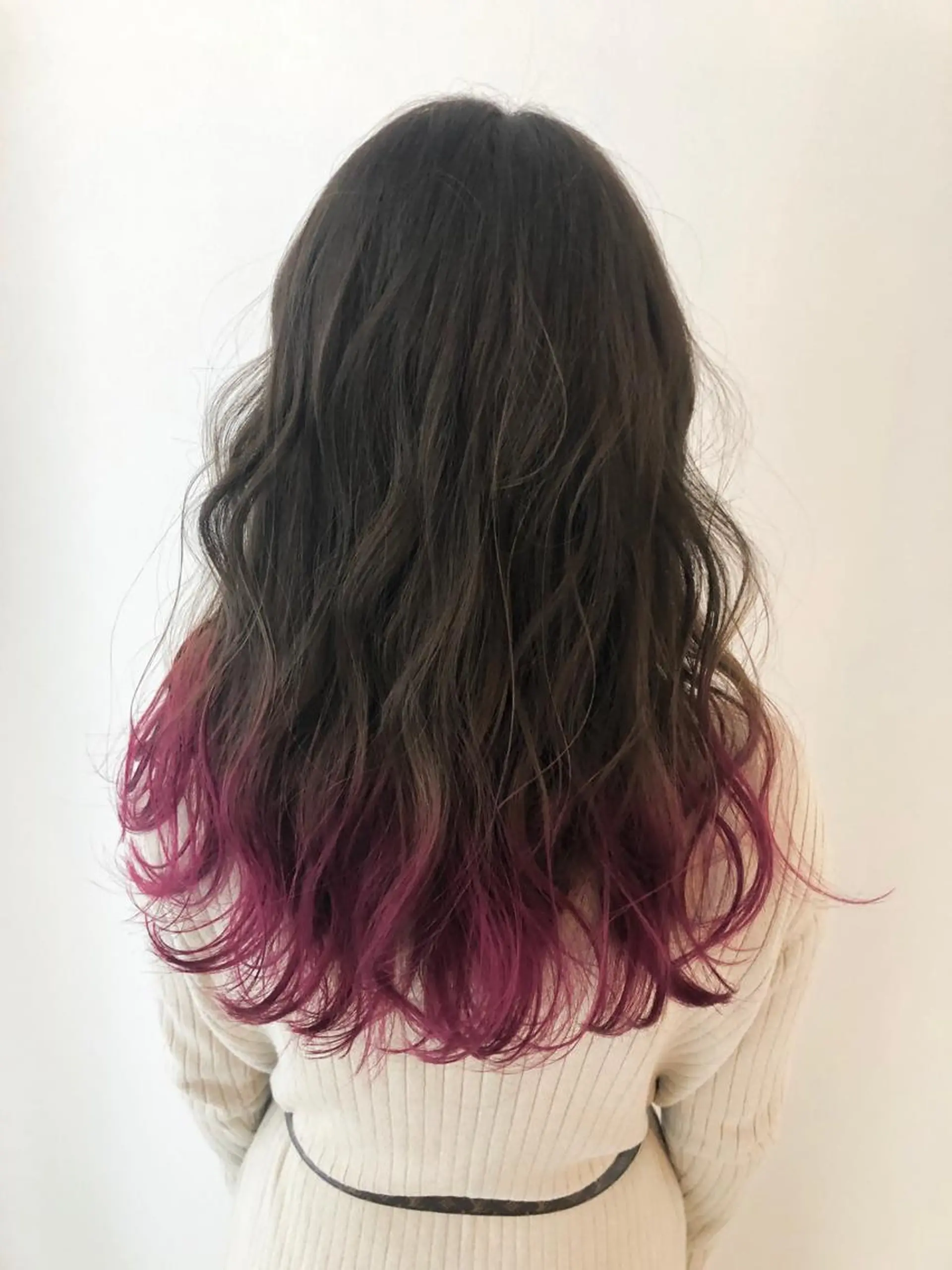 ロング AKANE 【zina新宿】のヘアスタイル