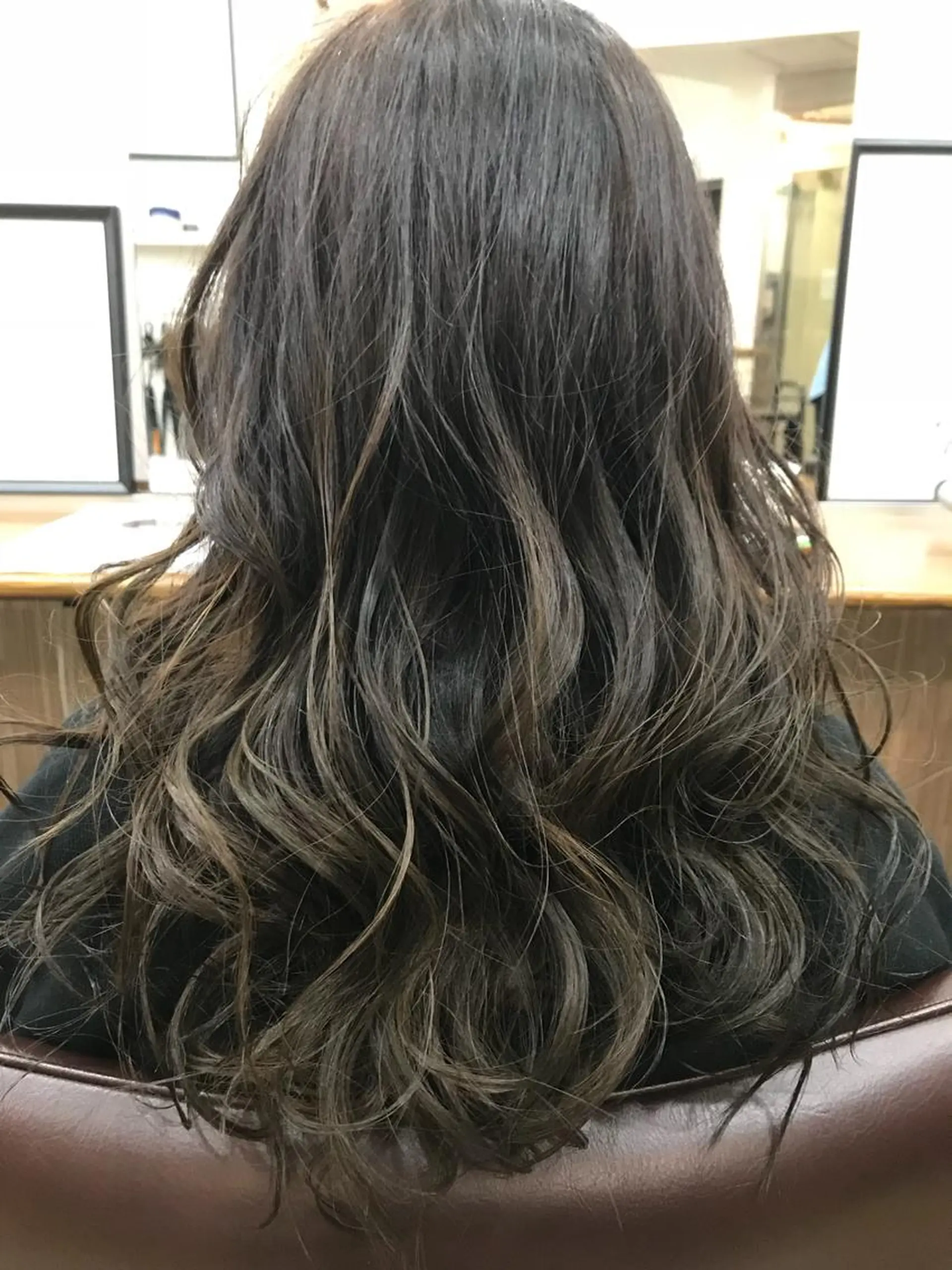 セミロング アンダーバーホワイト_WHITE所属・_WHITE芝本 賢吾【天王寺店】のヘアスタイル