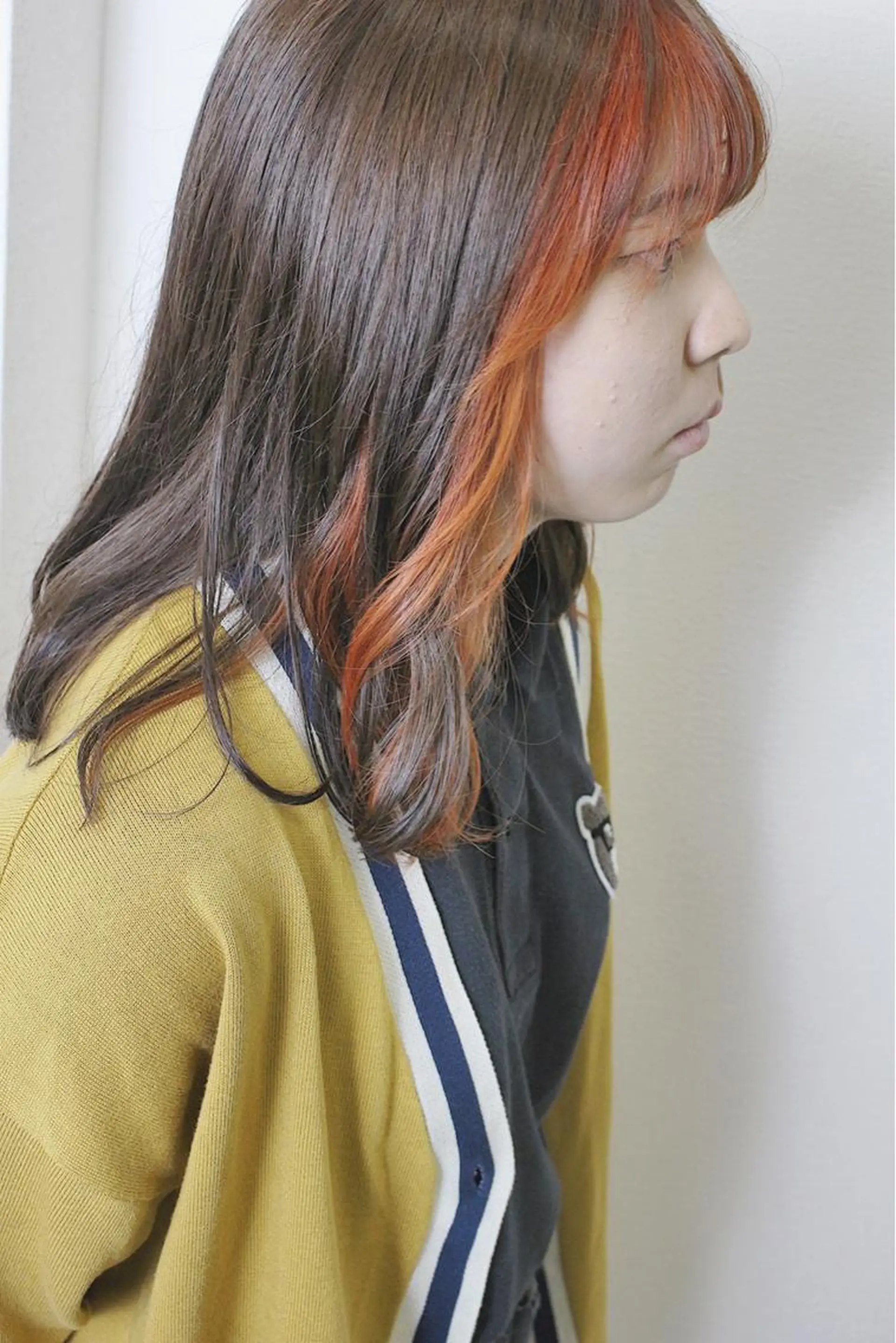 ミディアム カラー ベージュカラー ブリーチ ブリーチなしカラー オレンジ ヘアカラー 土居 正季のヘアスタイル