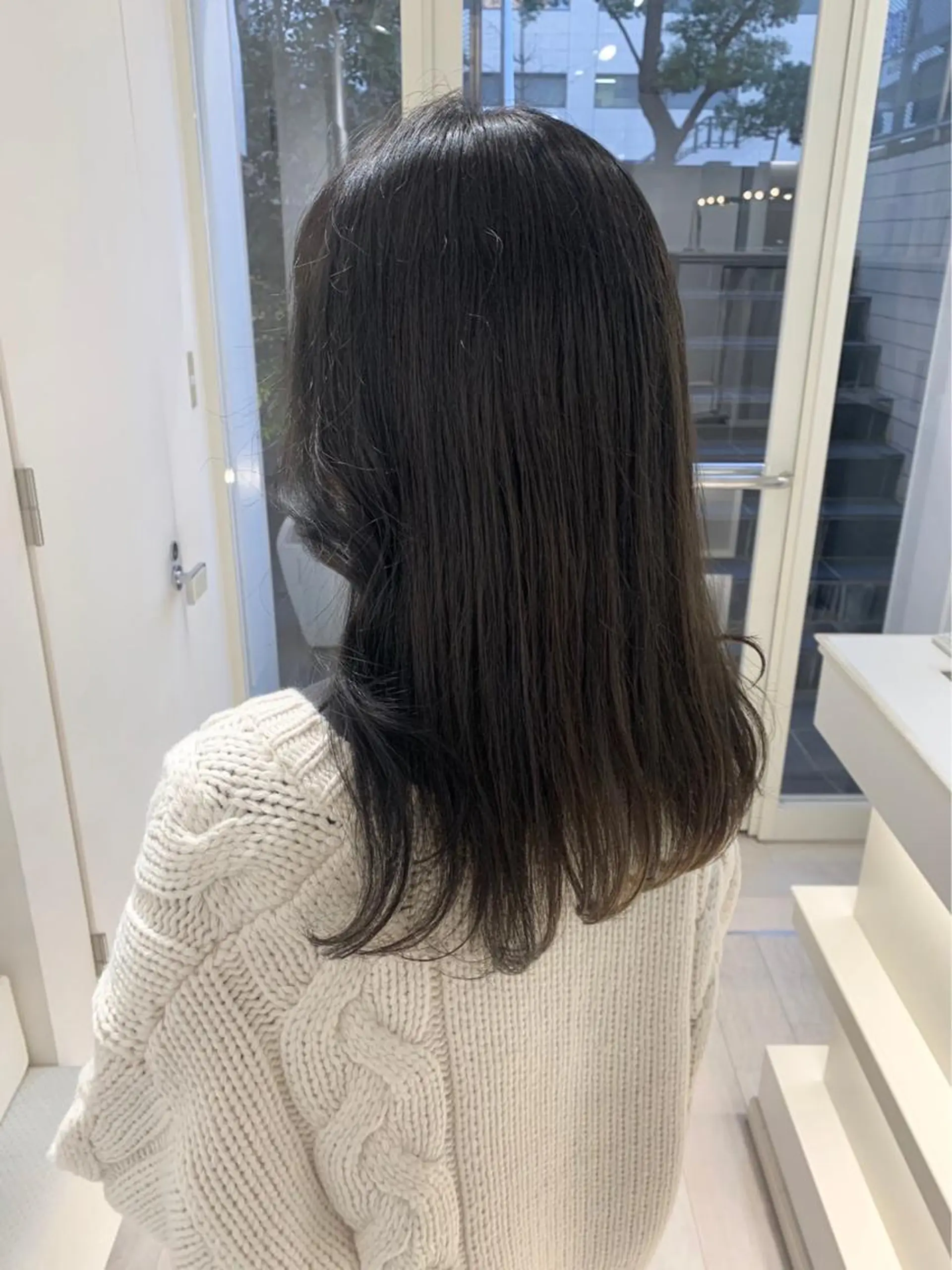 セミロング GOODDAY ヘアサロンのヘアスタイル