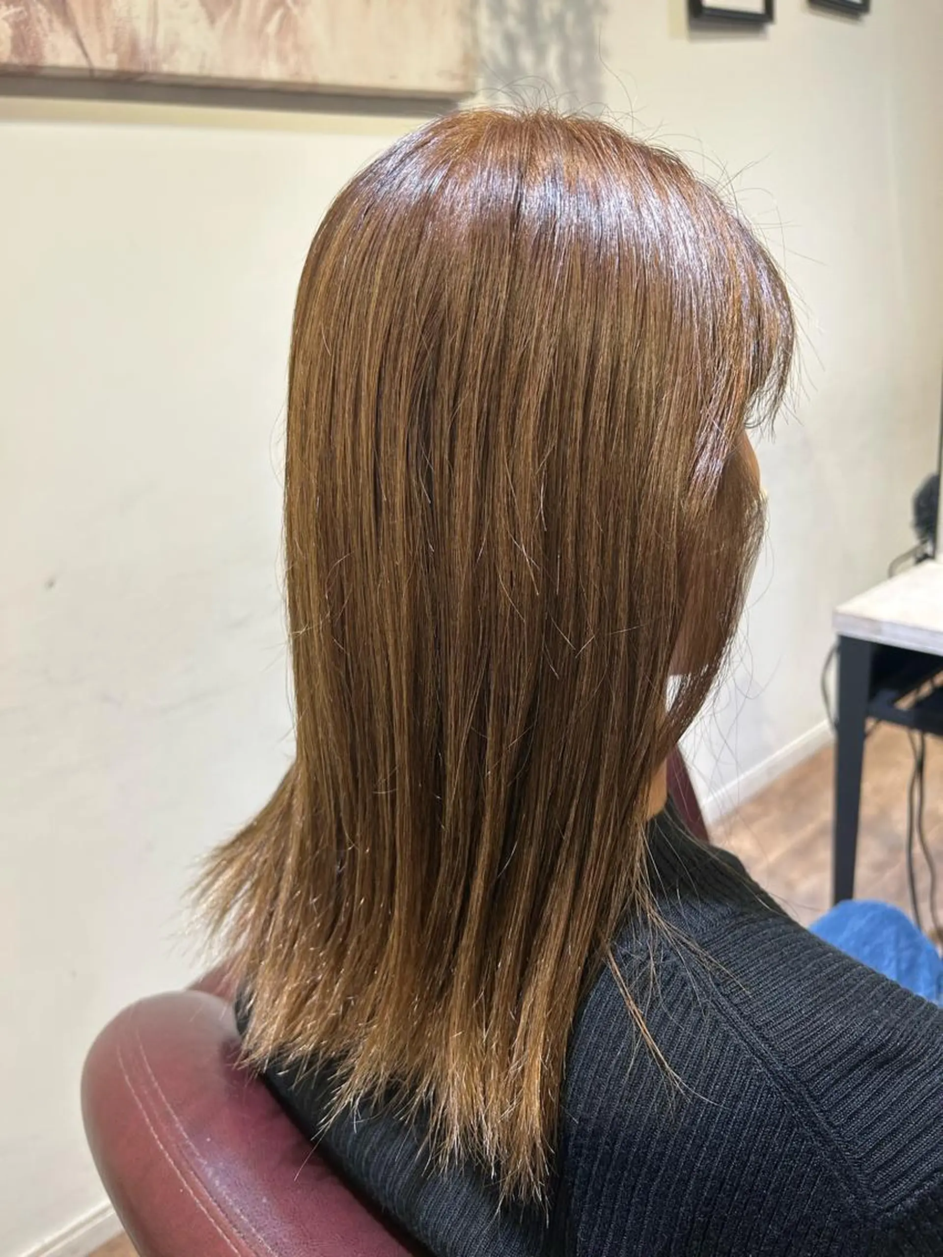 セミロング MILLOR “ミラー”のヘアスタイル