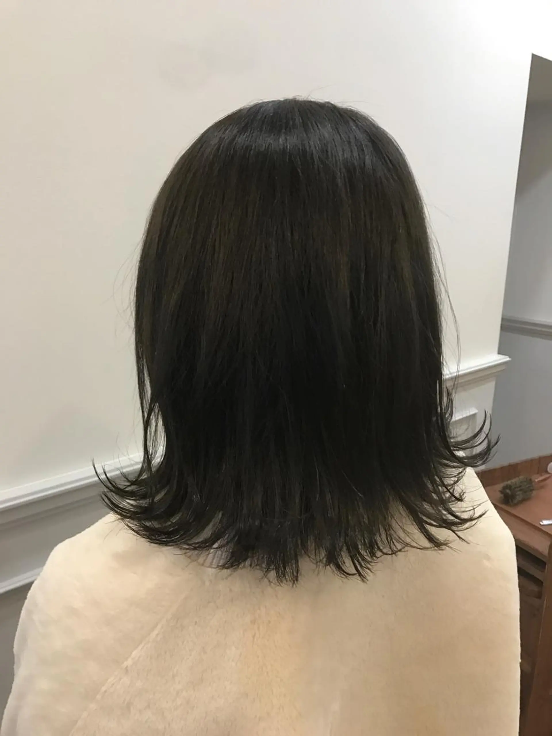 ミディアム カラー ひろせ かなのヘアスタイル