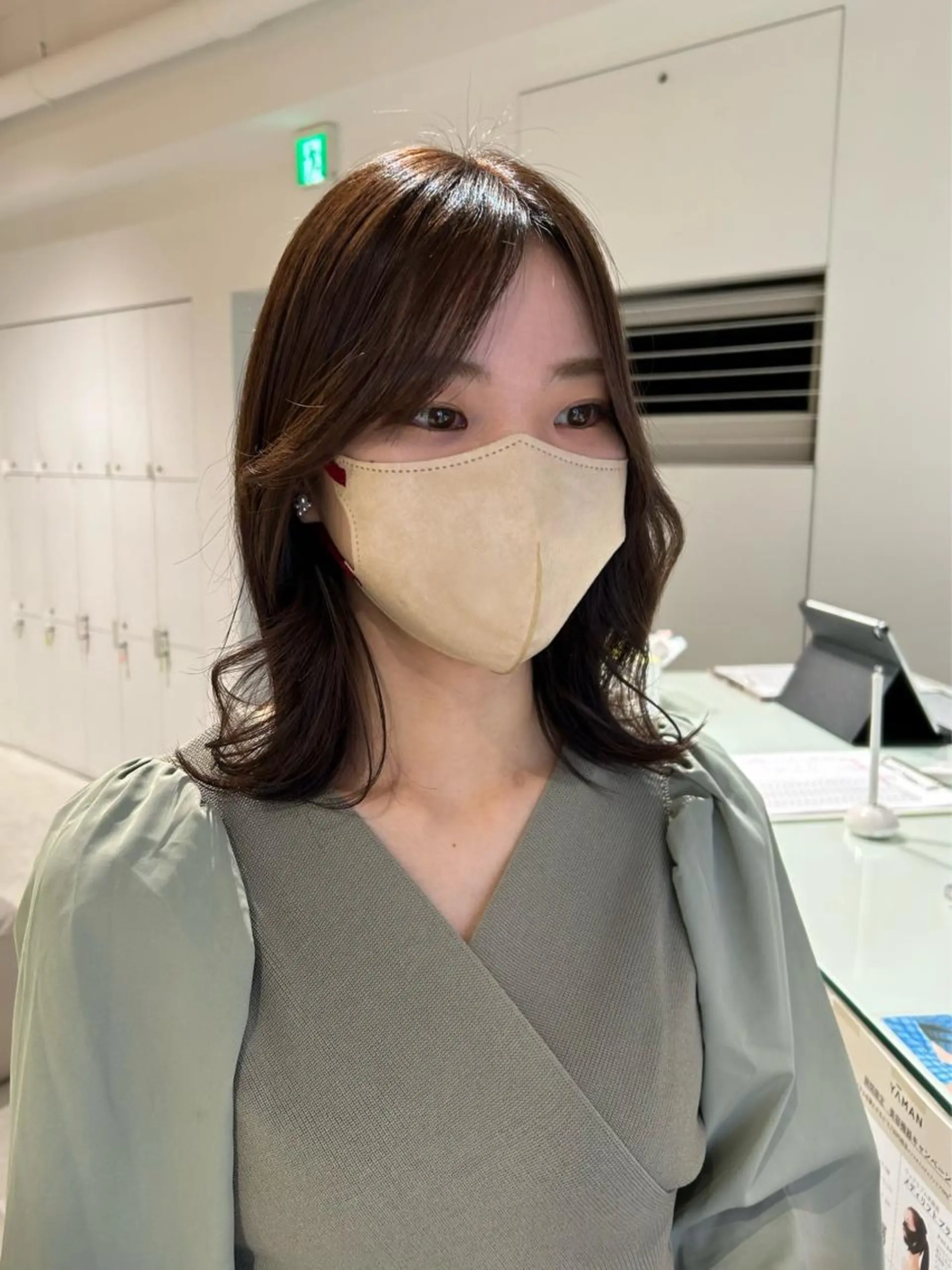 ミディアム カラー 透明感カラー グレージュ カット ヘアカラー トリートメント 透明感カラー🫧 nanohaのヘアスタイル