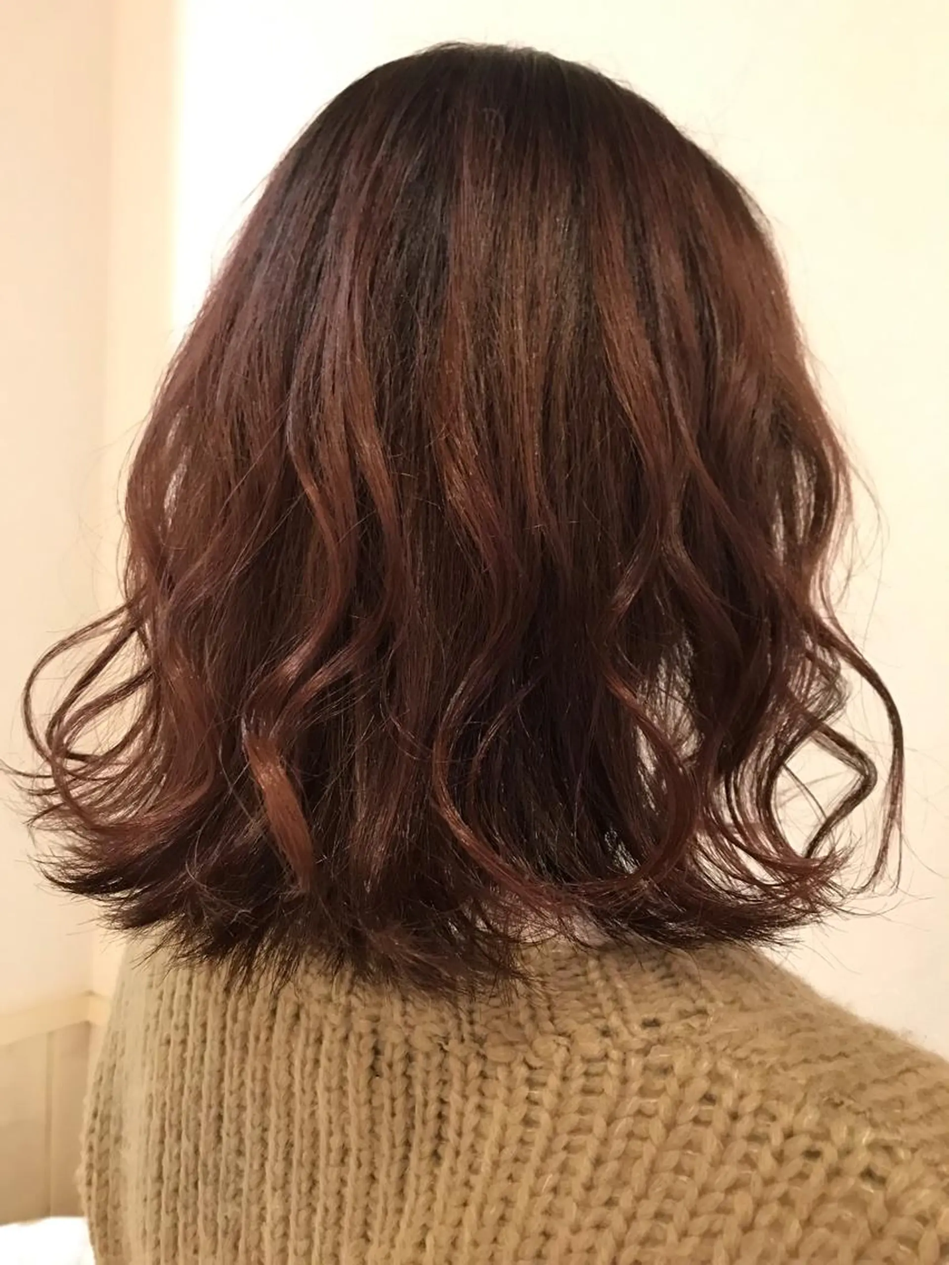 ミディアム 松島 涼花のヘアスタイル