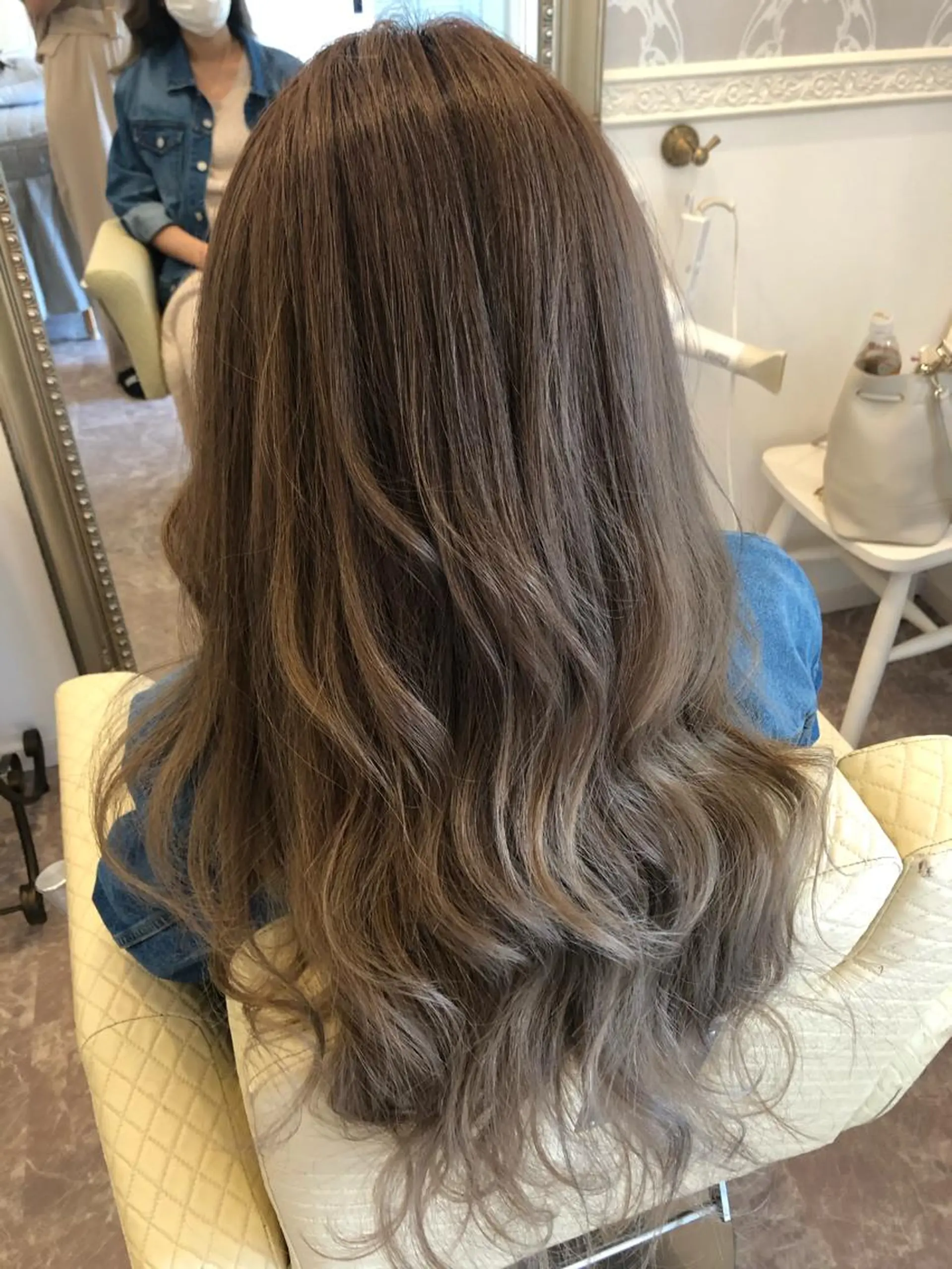 ロング カラー バイオレットカラー La.fleur ラ.フルールのヘアスタイル