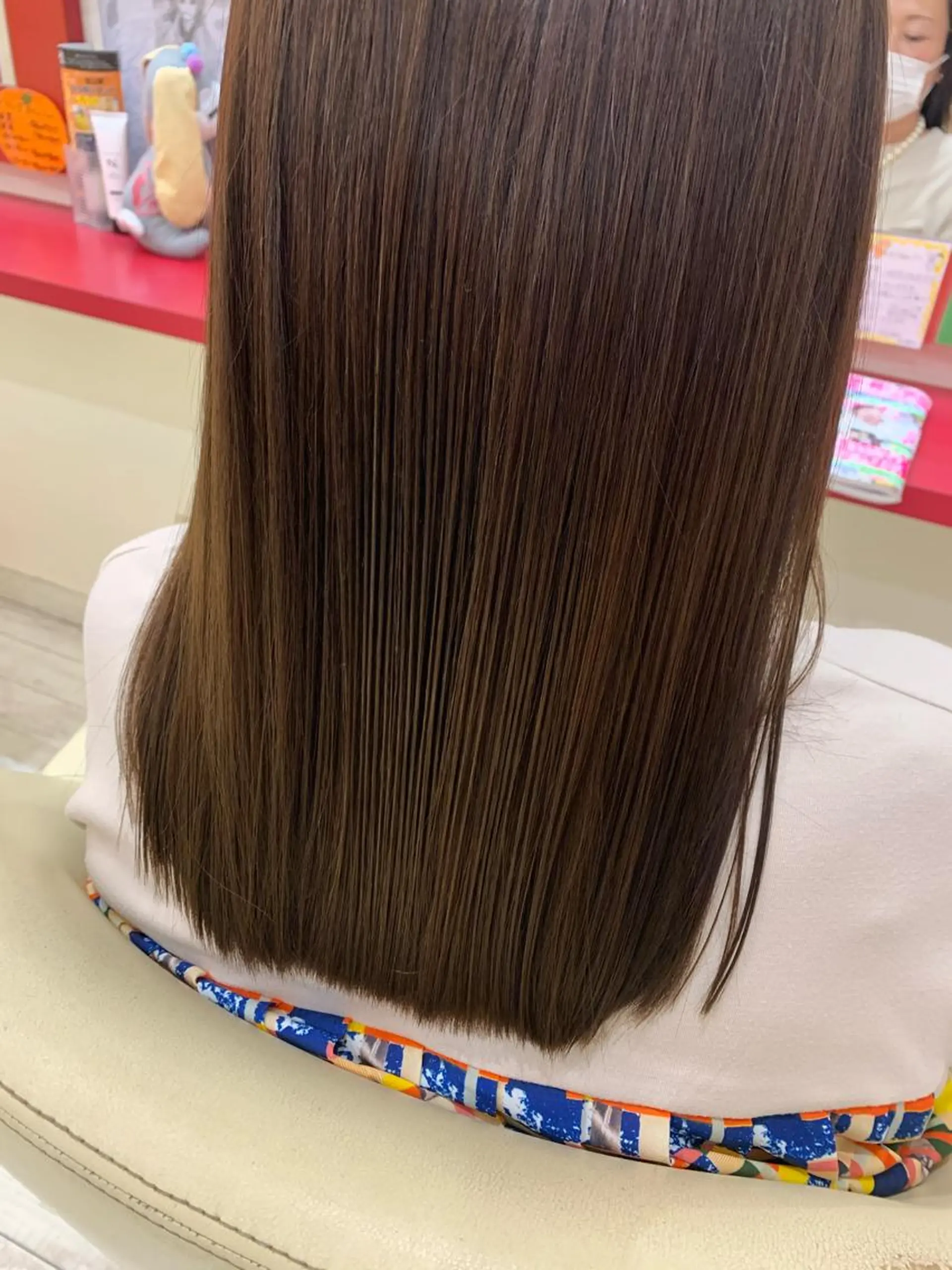 セミロング カラー ヘアアレンジ 髪質改善 トリートメント 今村公介 ブリーチ特化、派手髪のヘアスタイル