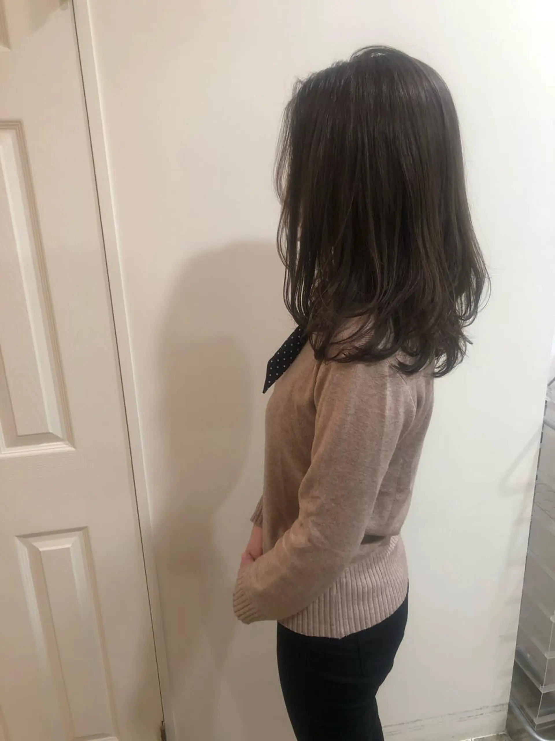 ミディアム カラー カット ヘアカラー トリートメント MIOベージュカラー 柔らかいカラーのヘアスタイル